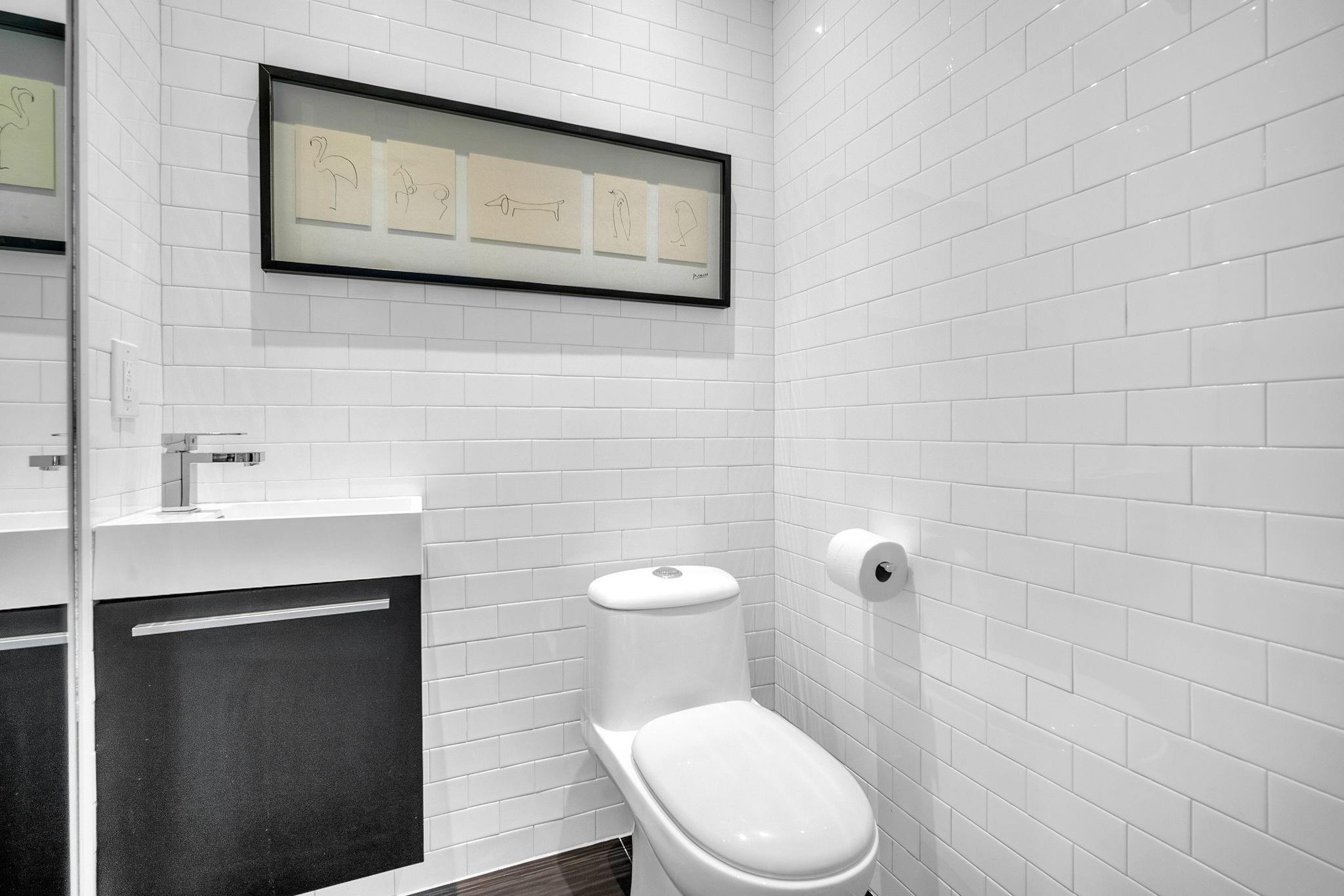 THE BEACH HOUSE CONDO - Residential