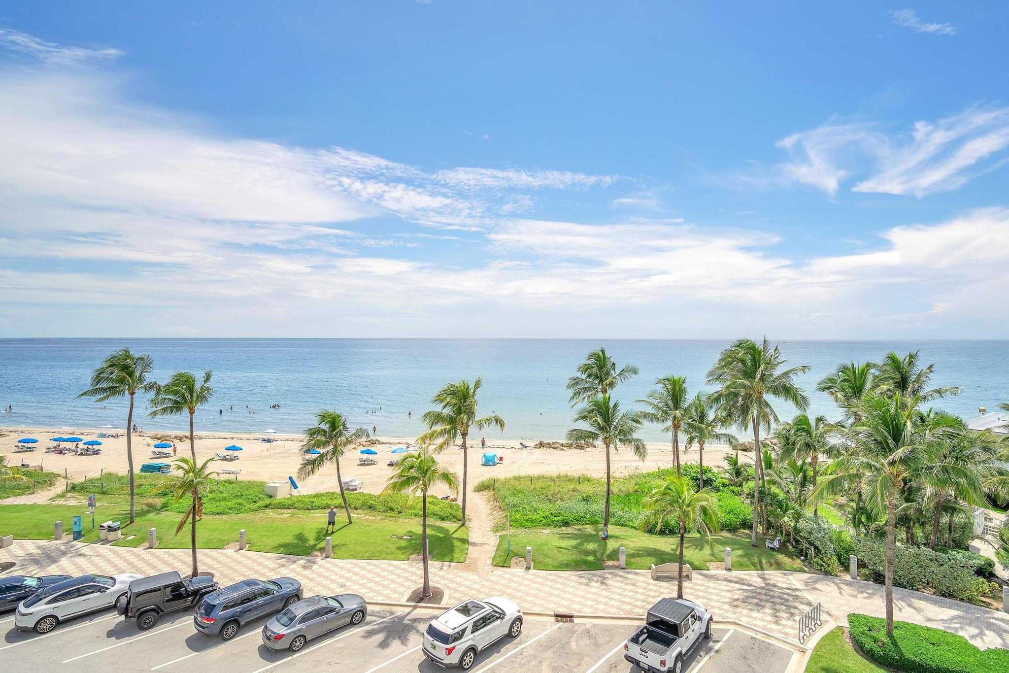 THE BEACH HOUSE CONDO - Residential