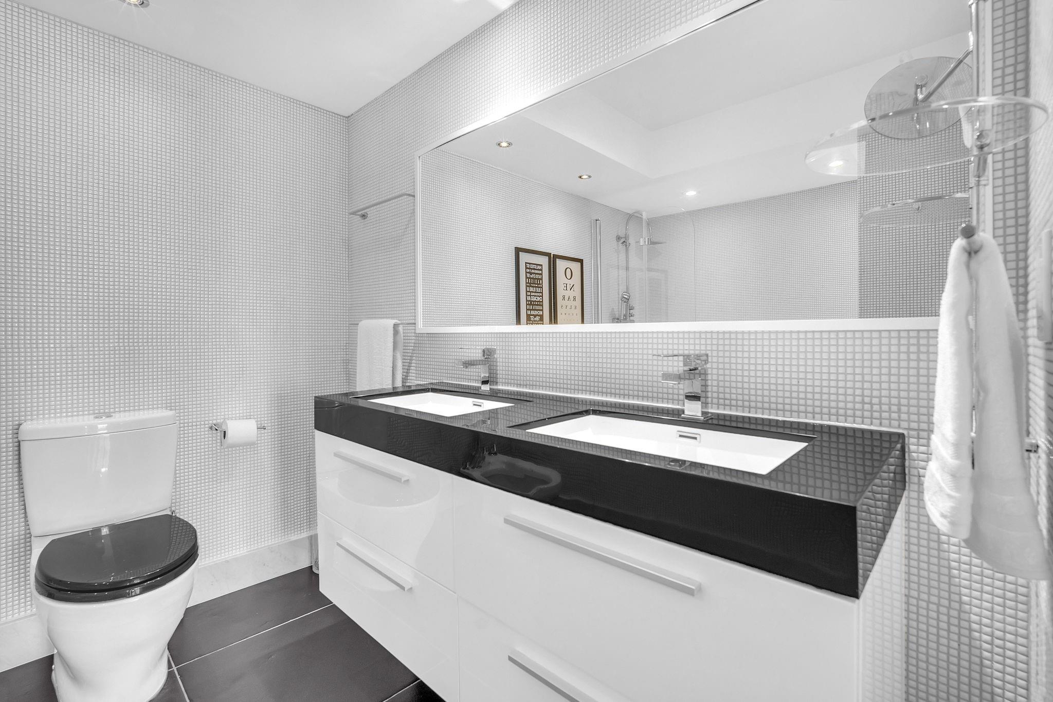 THE BEACH HOUSE CONDO - Residential