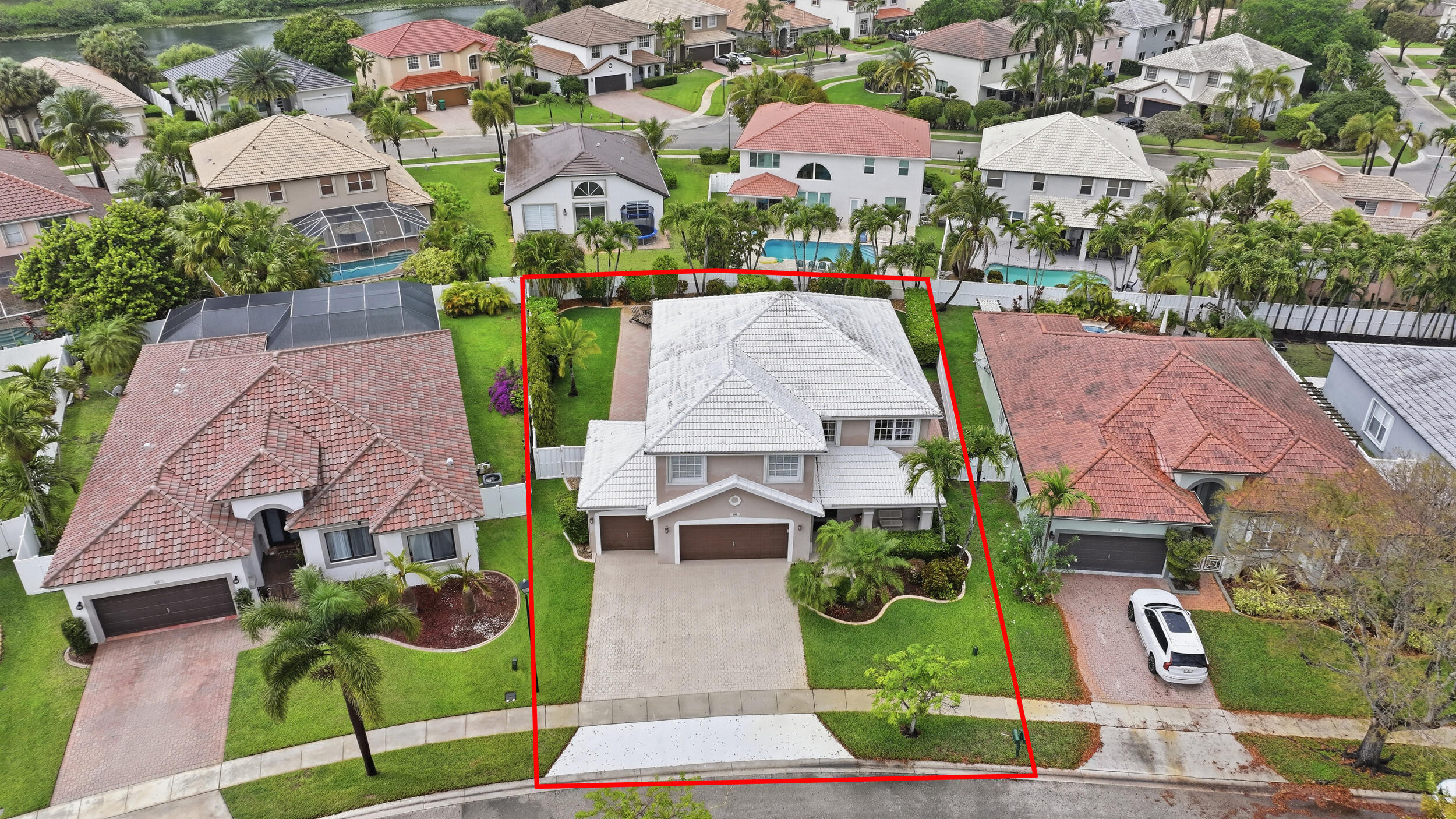 PEMBROKE SHORES - Residential
