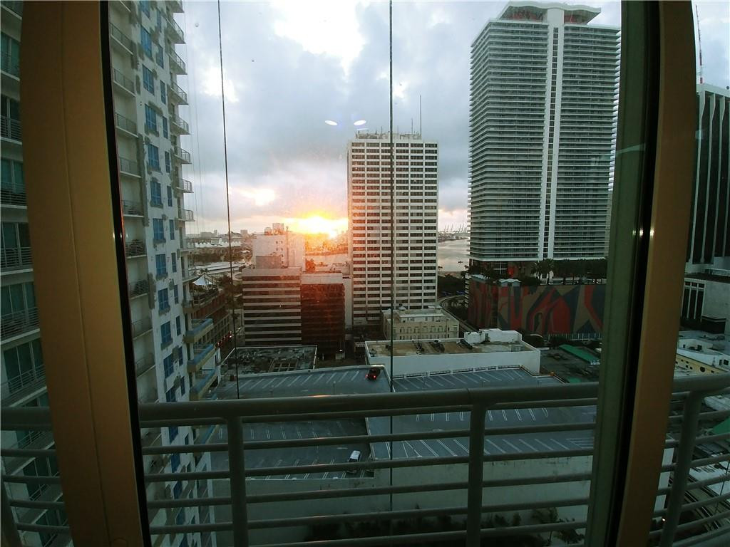 THE LOFT DOWNTOWN II CONDO - Residential Lease
