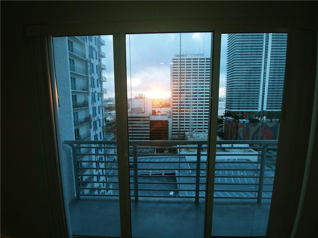 THE LOFT DOWNTOWN II CONDO - Residential Lease
