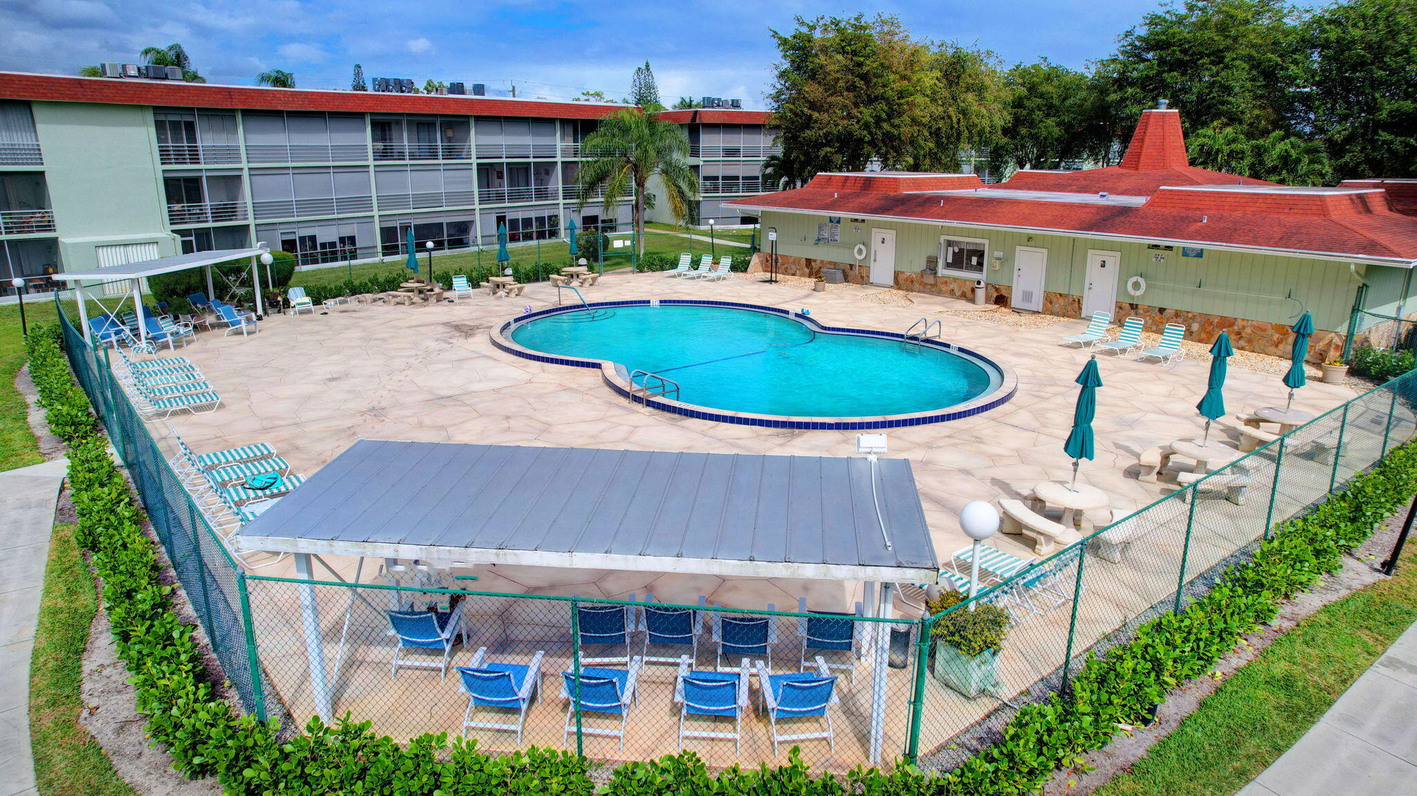 REGAL PALMS MAYFAIR CONDO - Residential