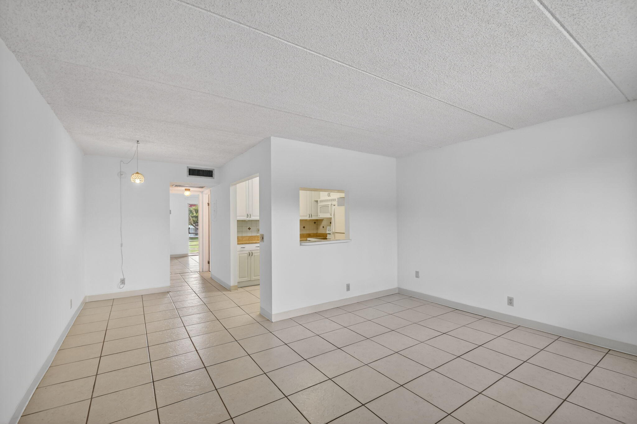REGAL PALMS MAYFAIR CONDO - Residential