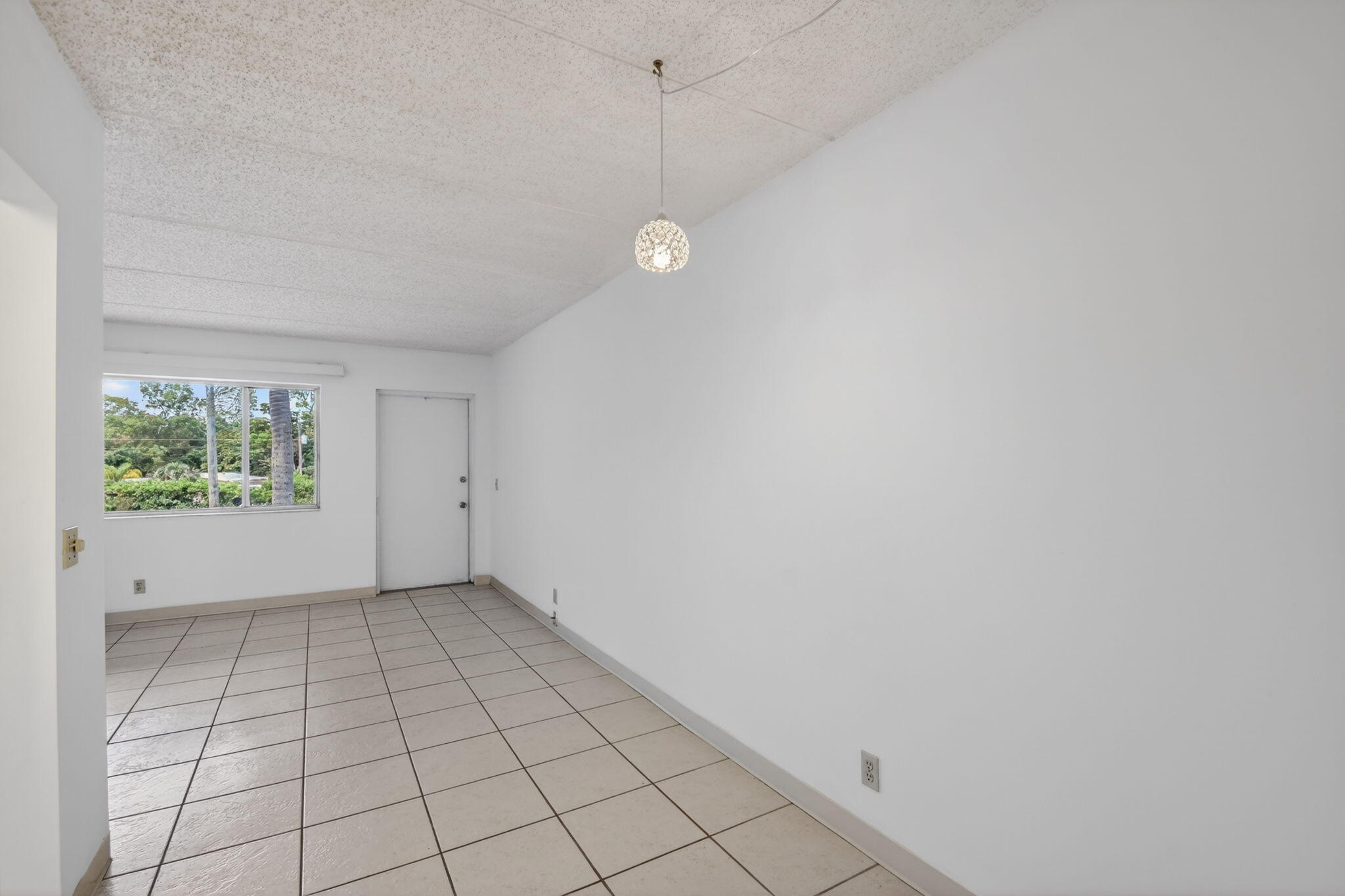 REGAL PALMS MAYFAIR CONDO - Residential