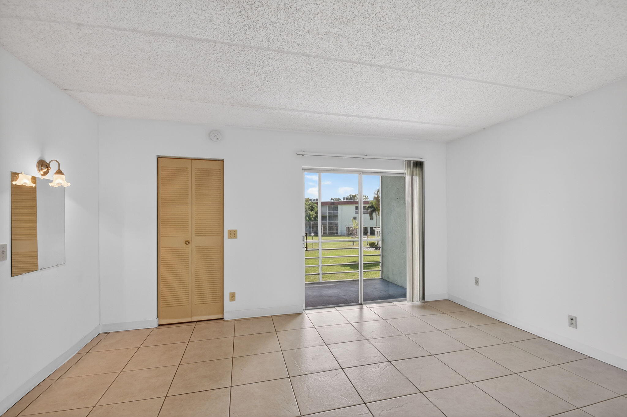 REGAL PALMS MAYFAIR CONDO - Residential