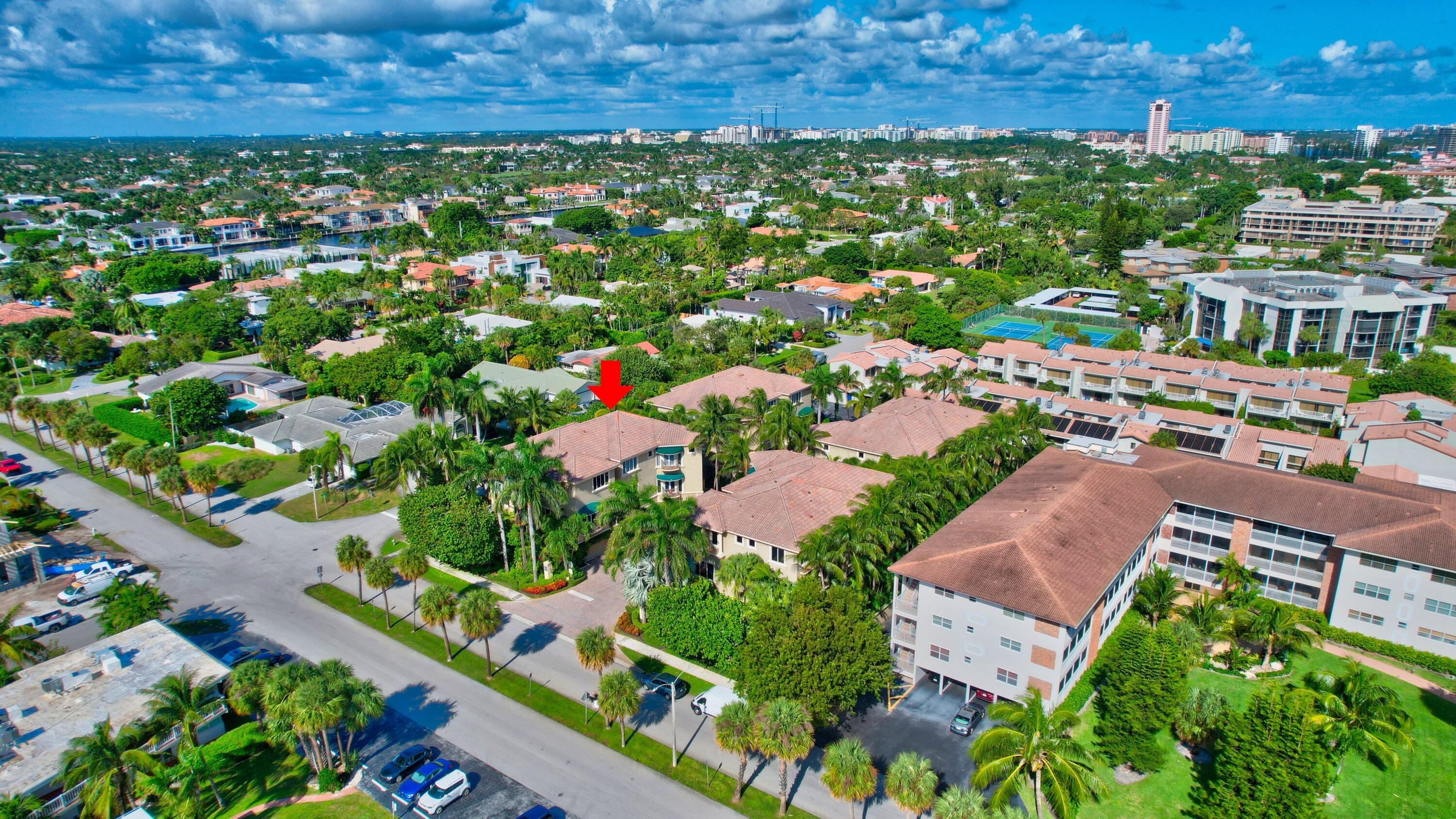 SATURNIA - Residential Lease