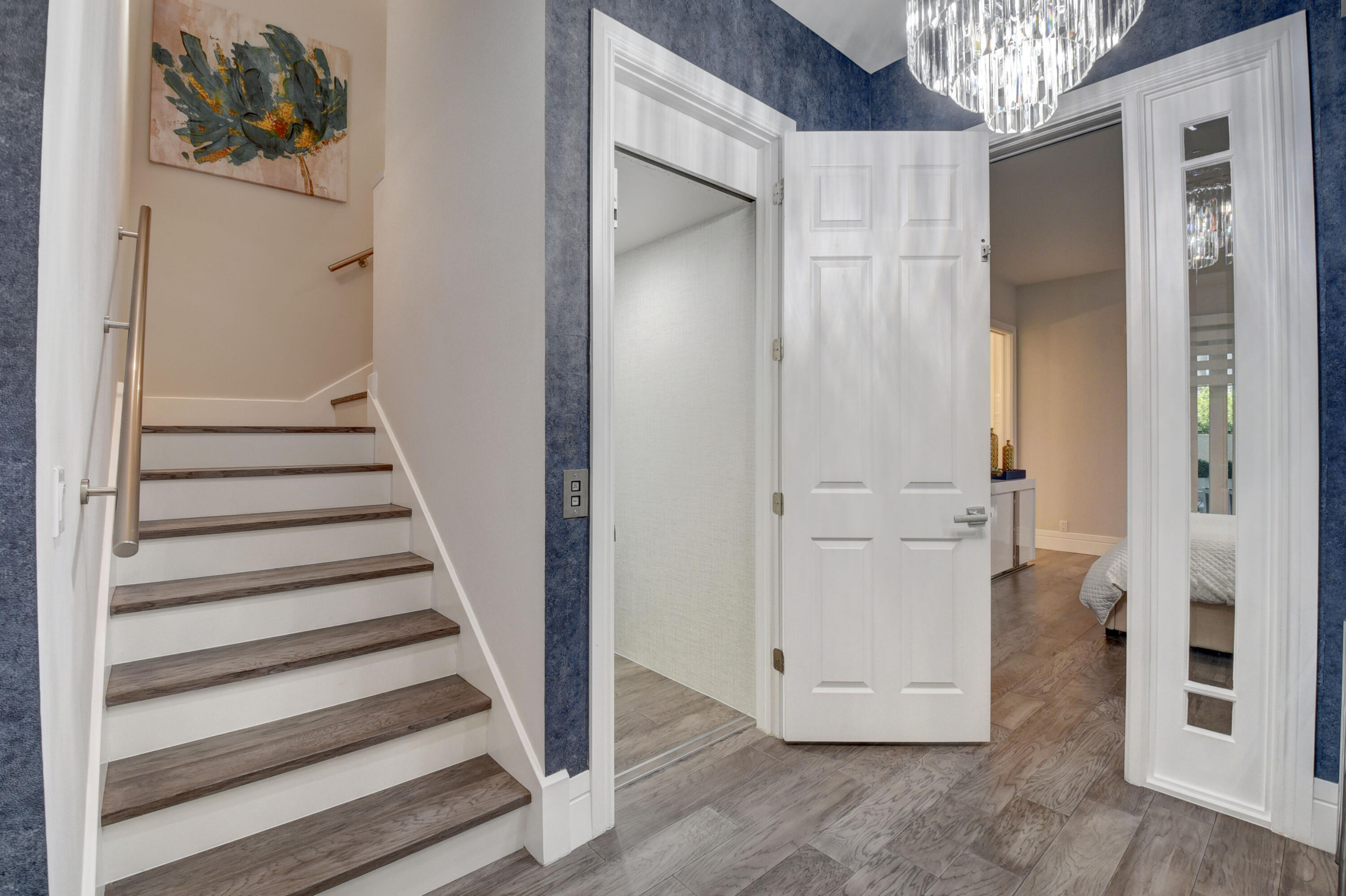 SATURNIA - Residential Lease
