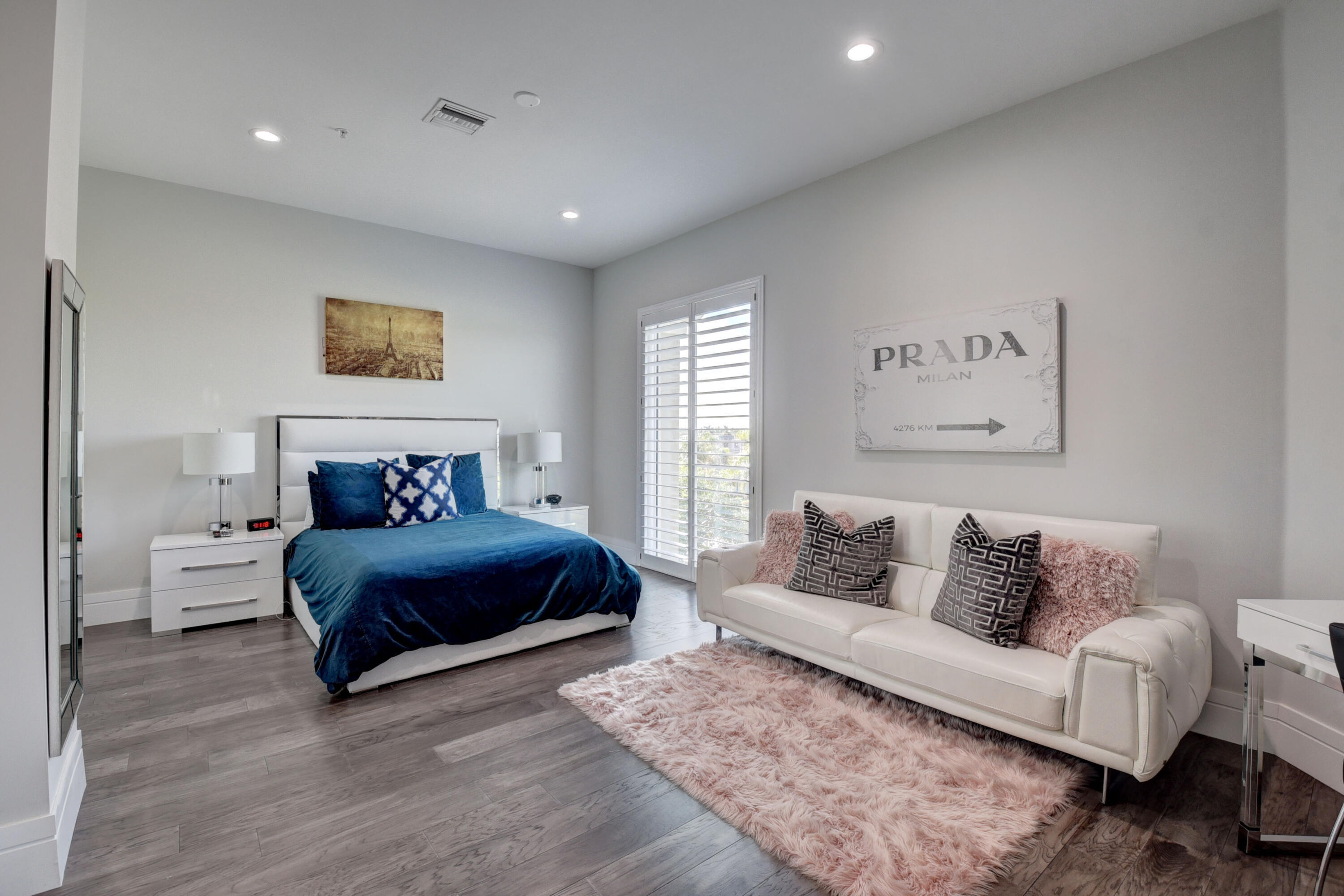 SATURNIA - Residential Lease