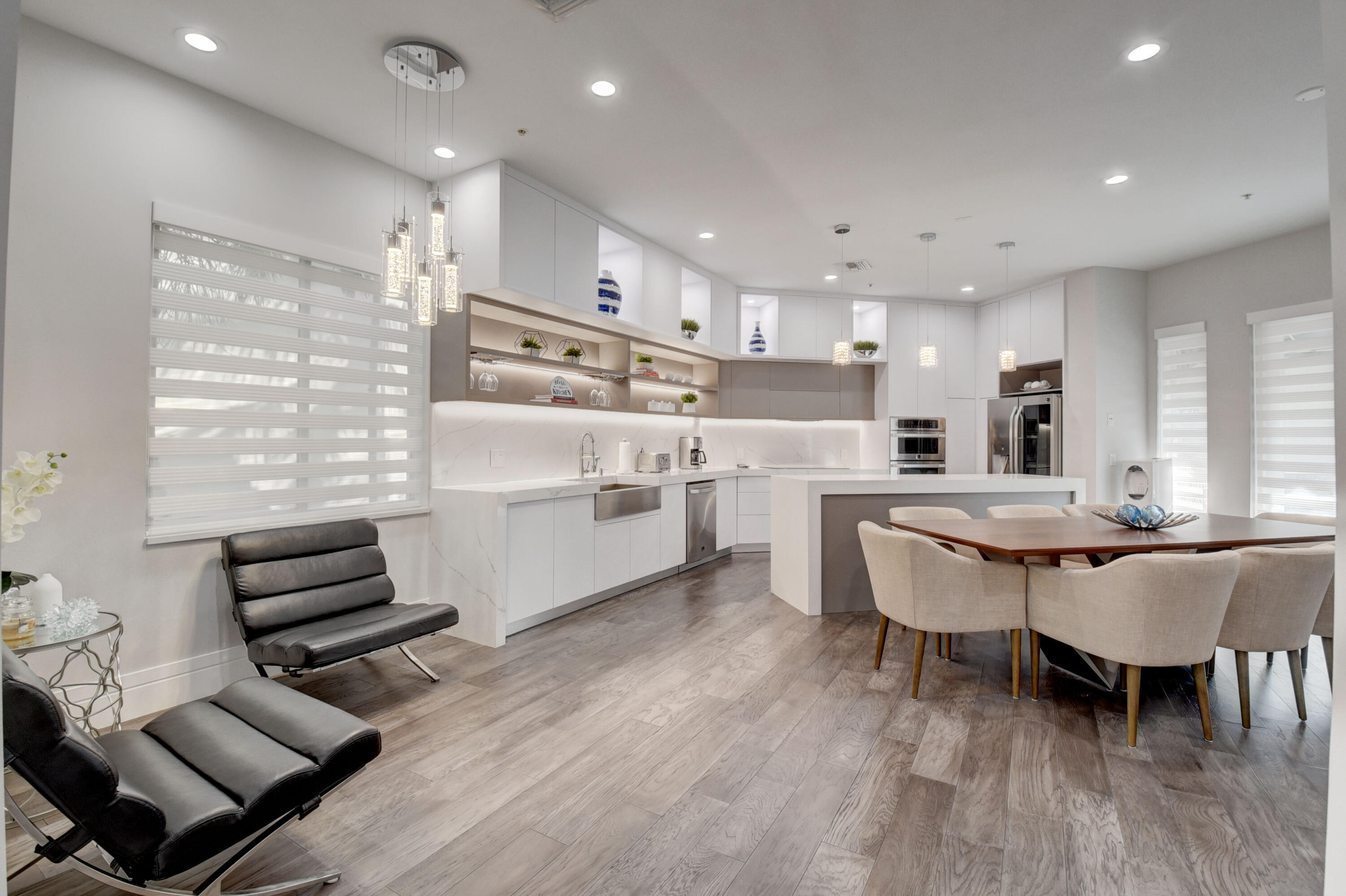 SATURNIA - Residential Lease