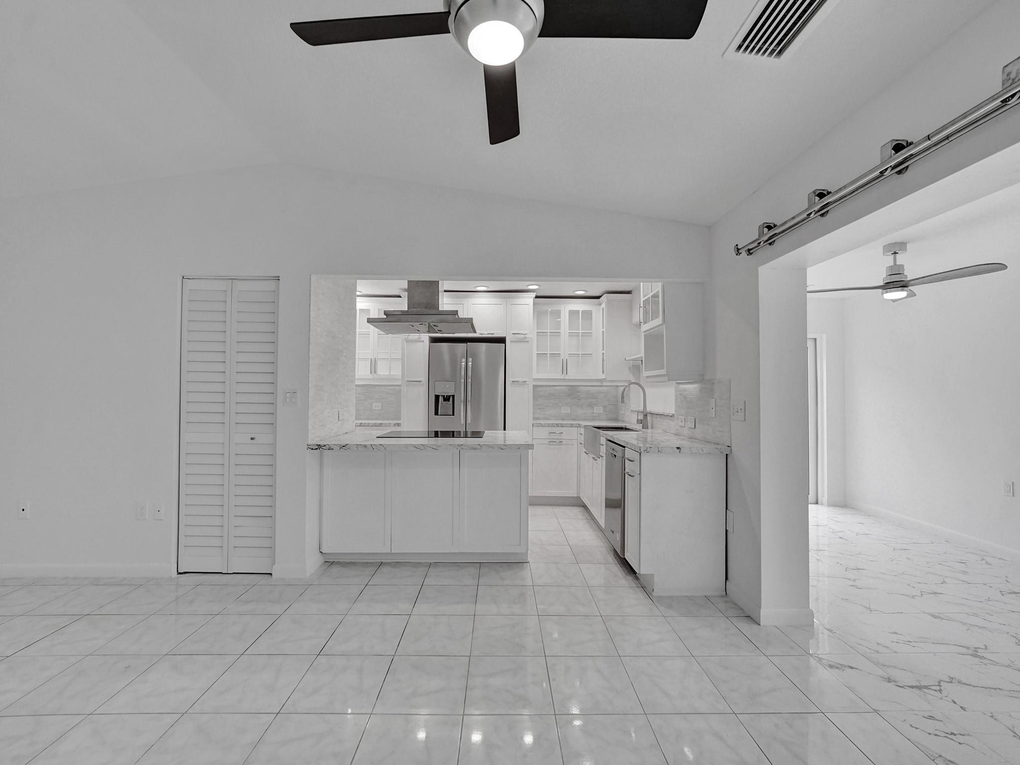 Forest Lake Villas - Residential