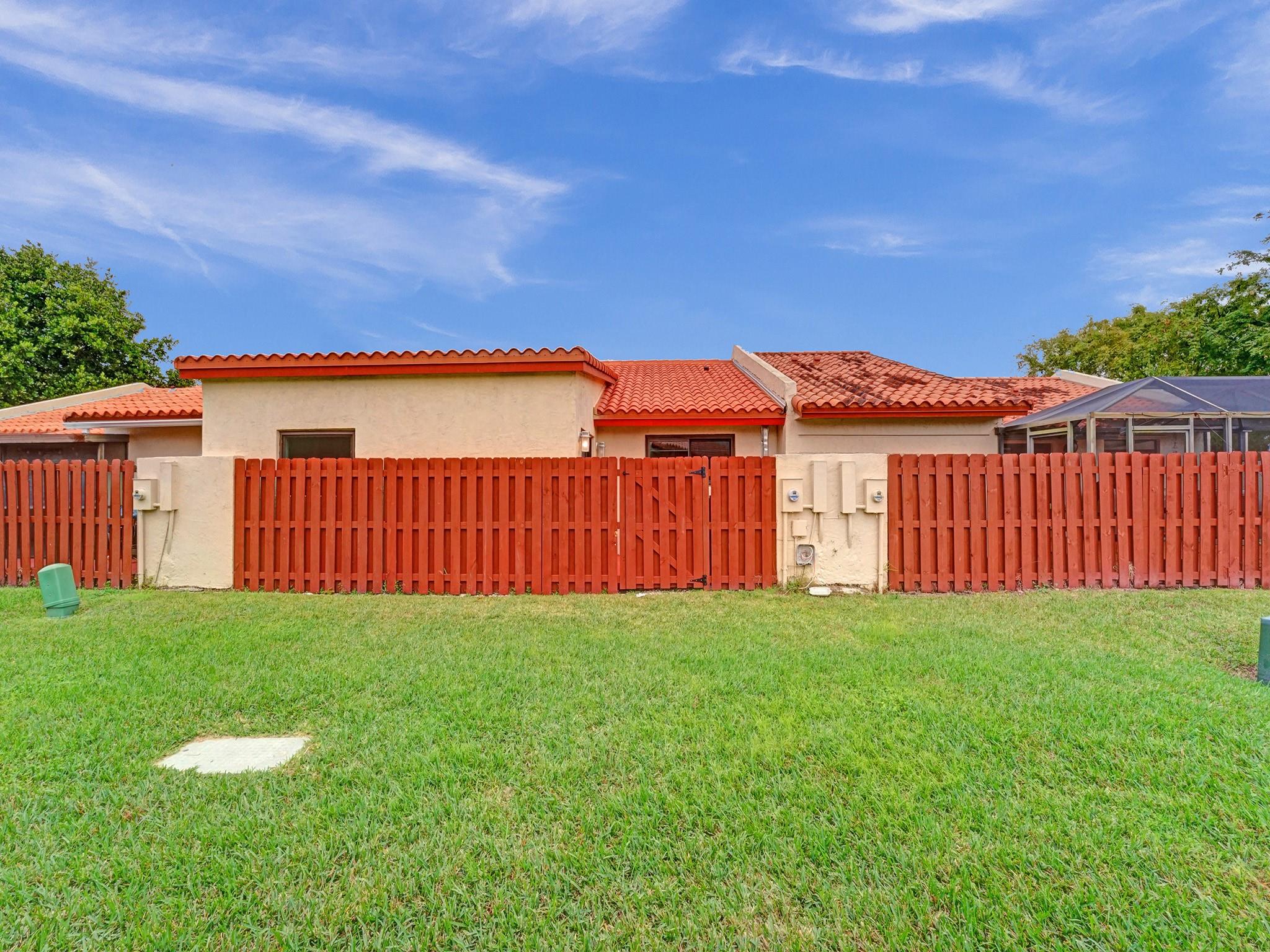 Forest Lake Villas - Residential
