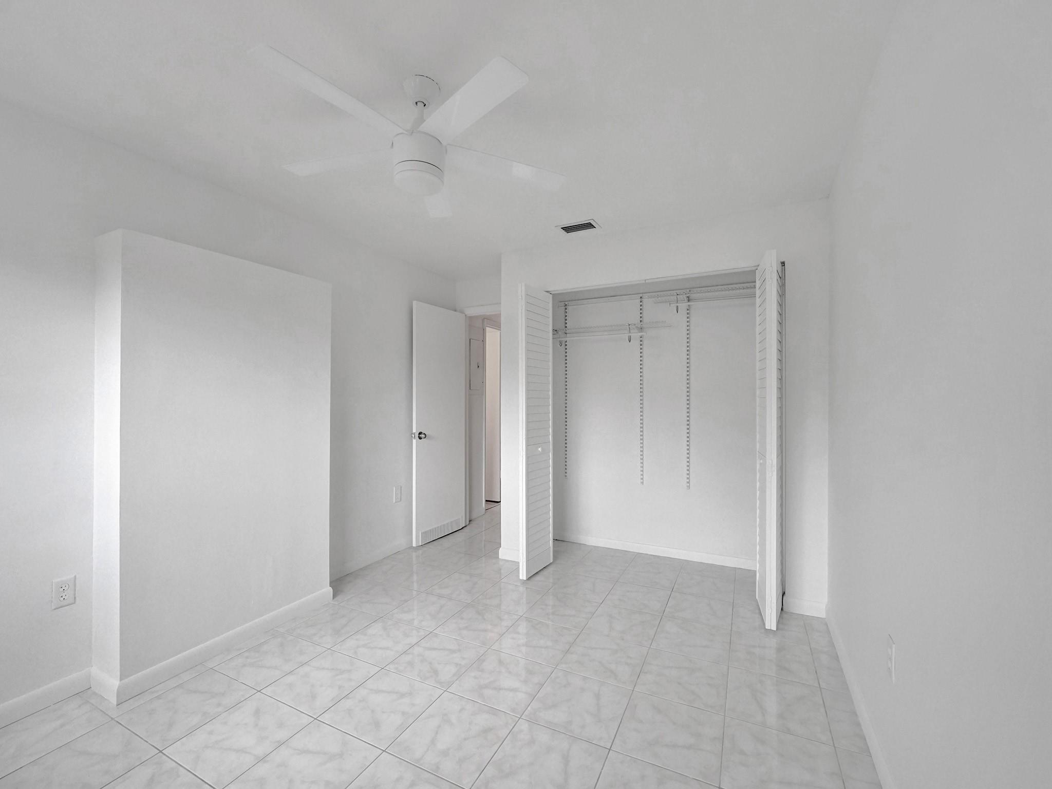 Forest Lake Villas - Residential