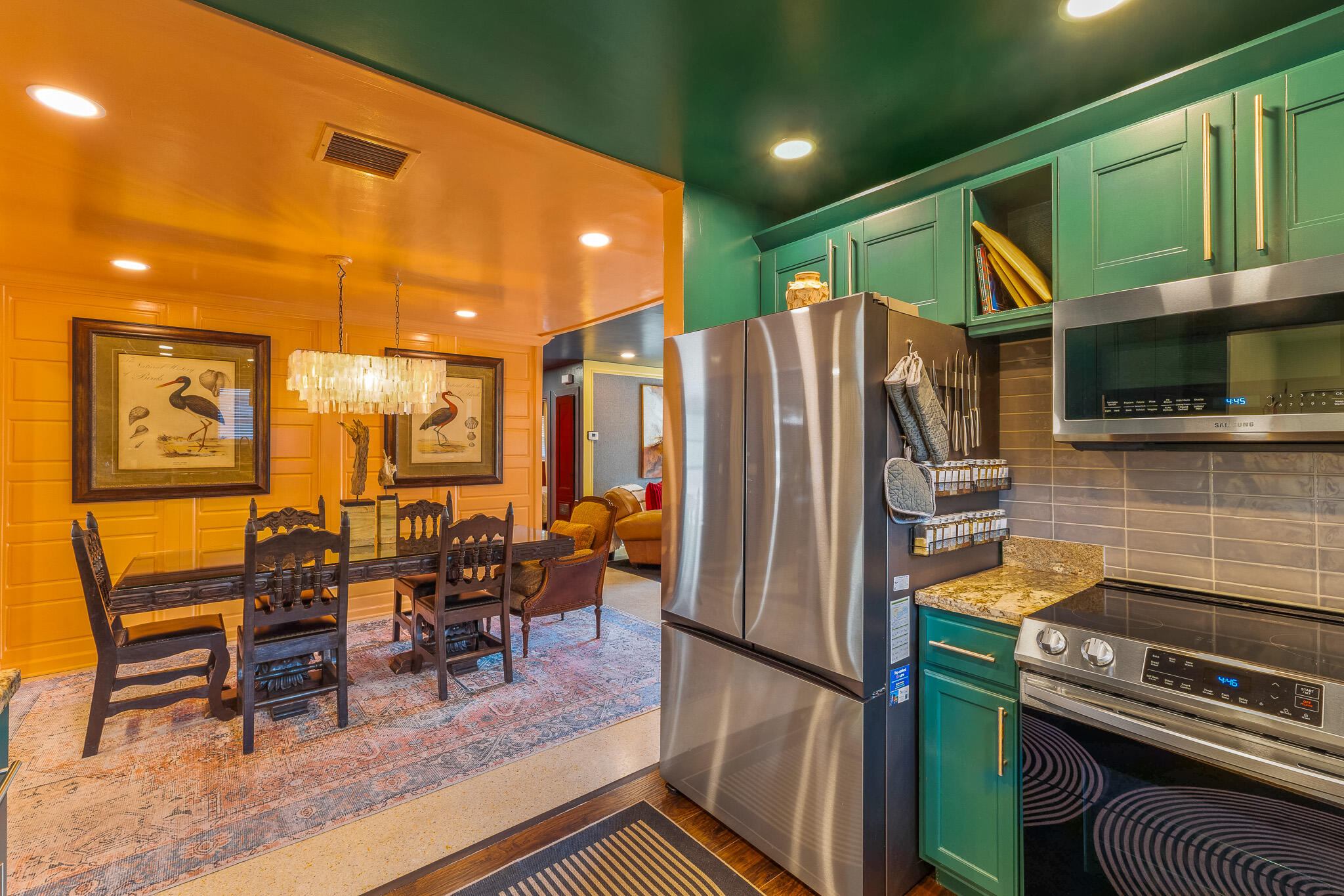HIGHLAND ESTATES - Residential Lease