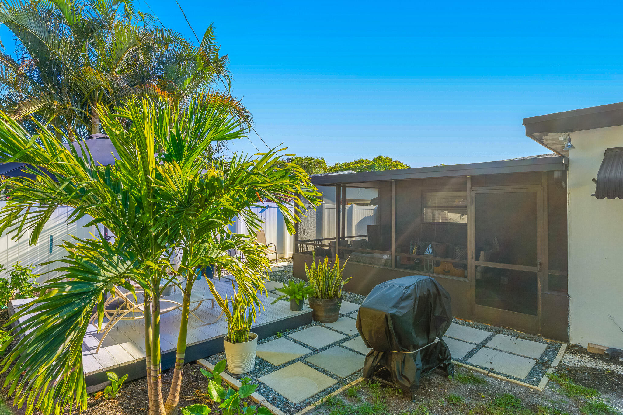 HIGHLAND ESTATES - Residential Lease