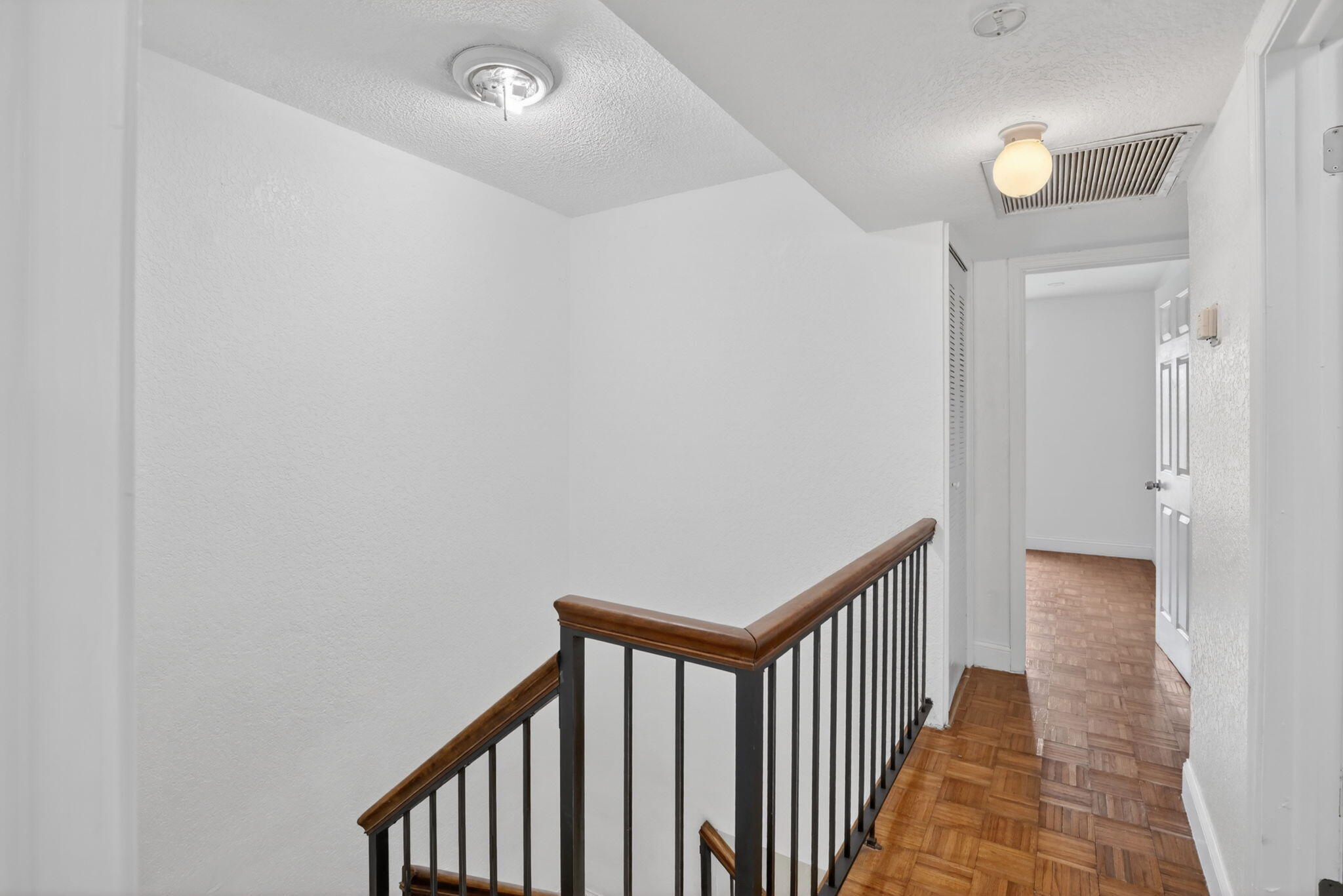 CHATEAULAINE - Residential