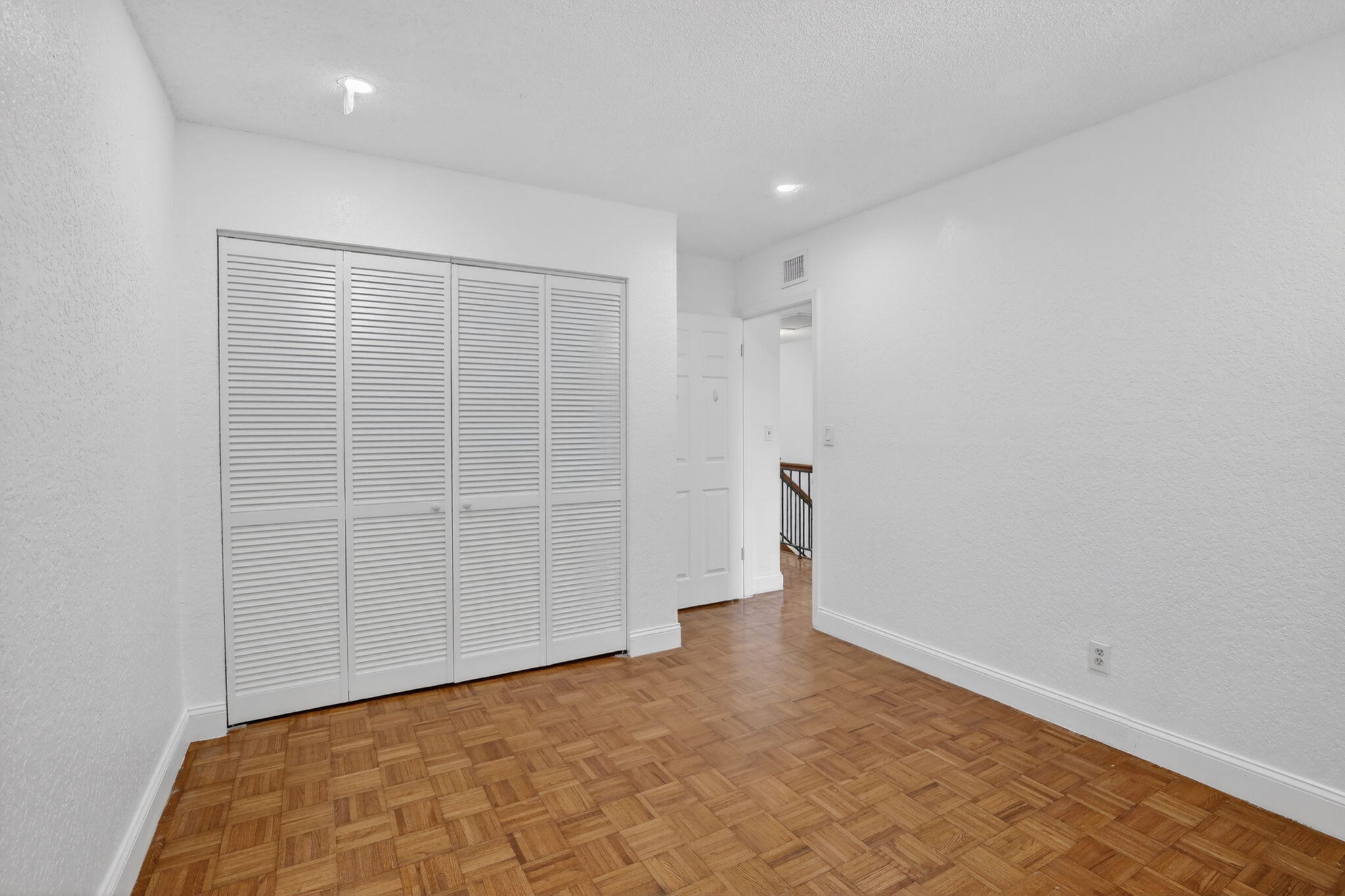 CHATEAULAINE - Residential