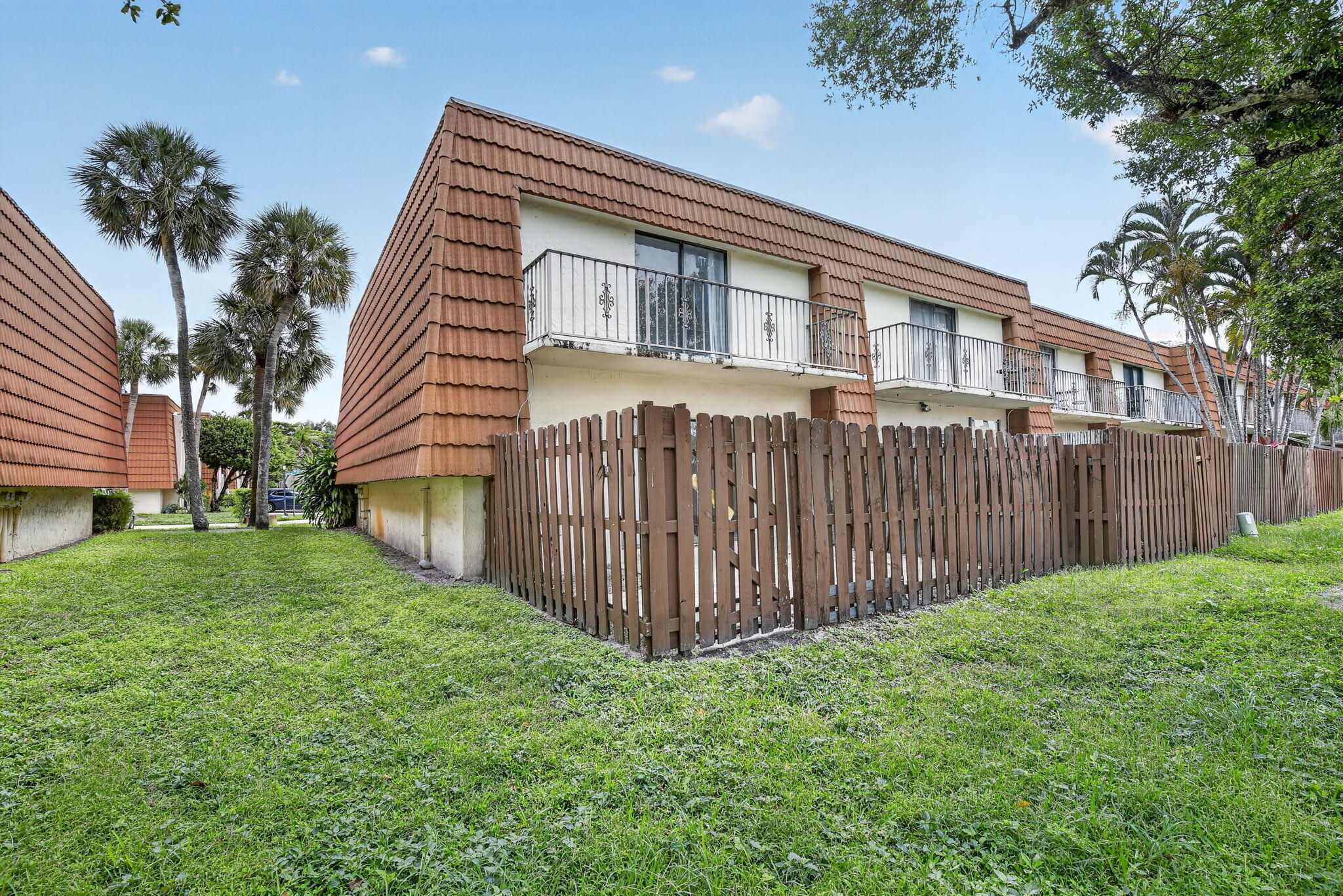 CHATEAULAINE - Residential