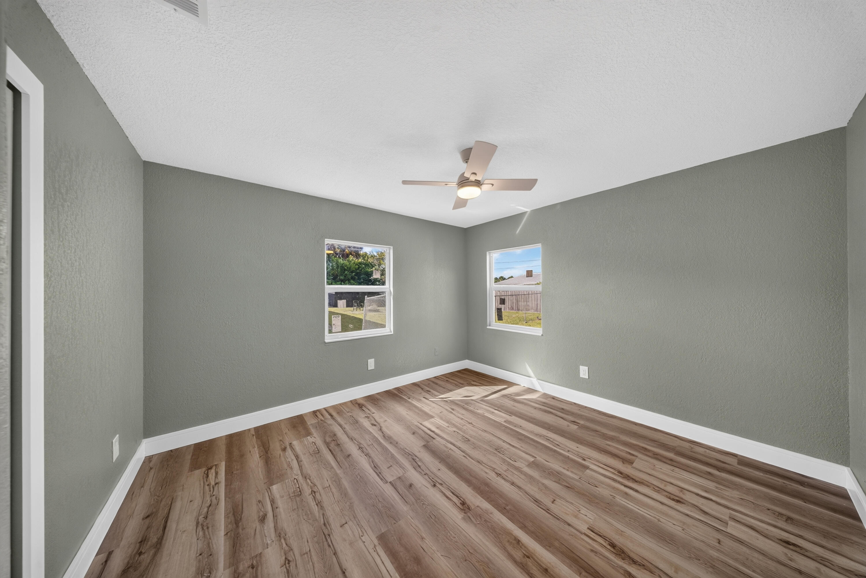PORT ST LUCIE SECTION 8 - Residential