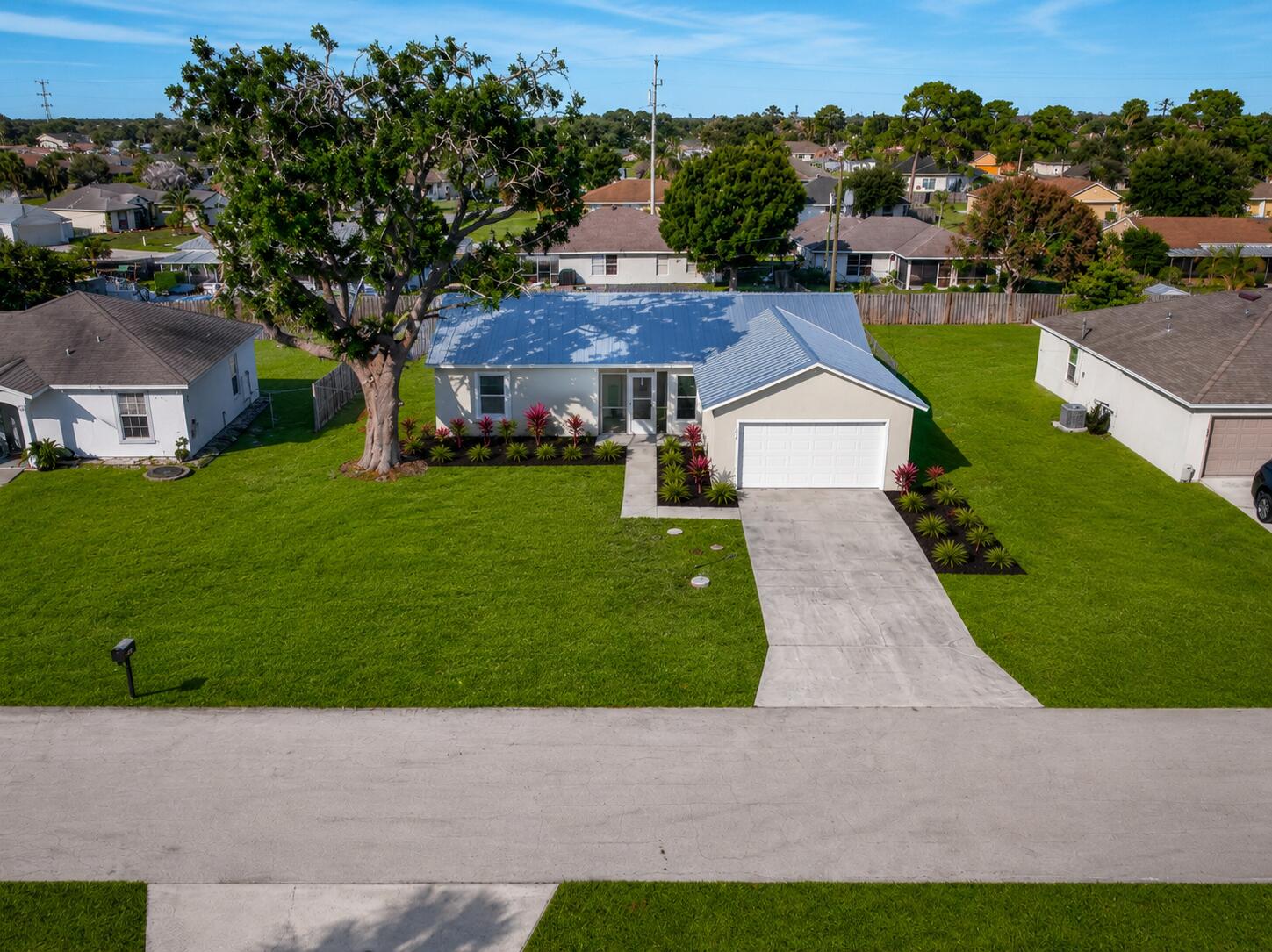 PORT ST LUCIE SECTION 8 - Residential