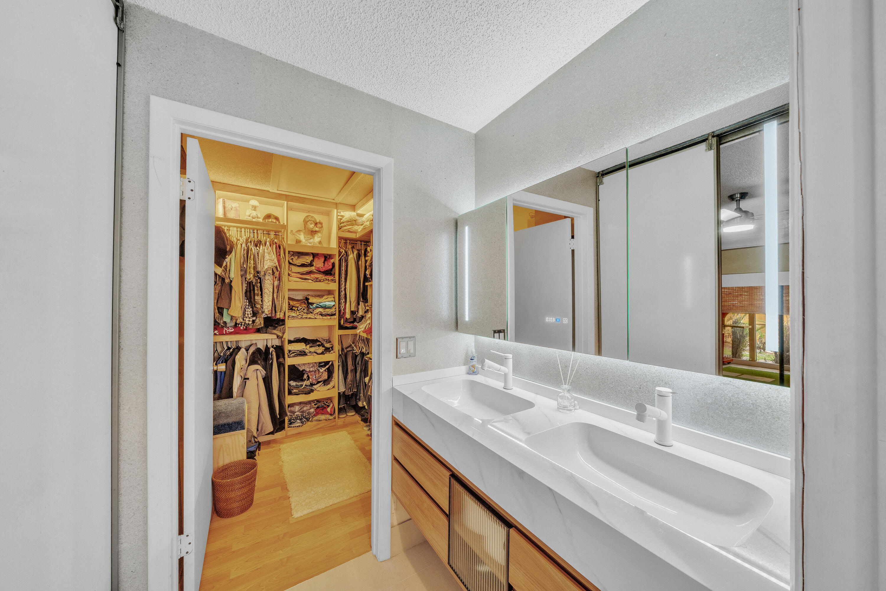 LOFTS - Residential