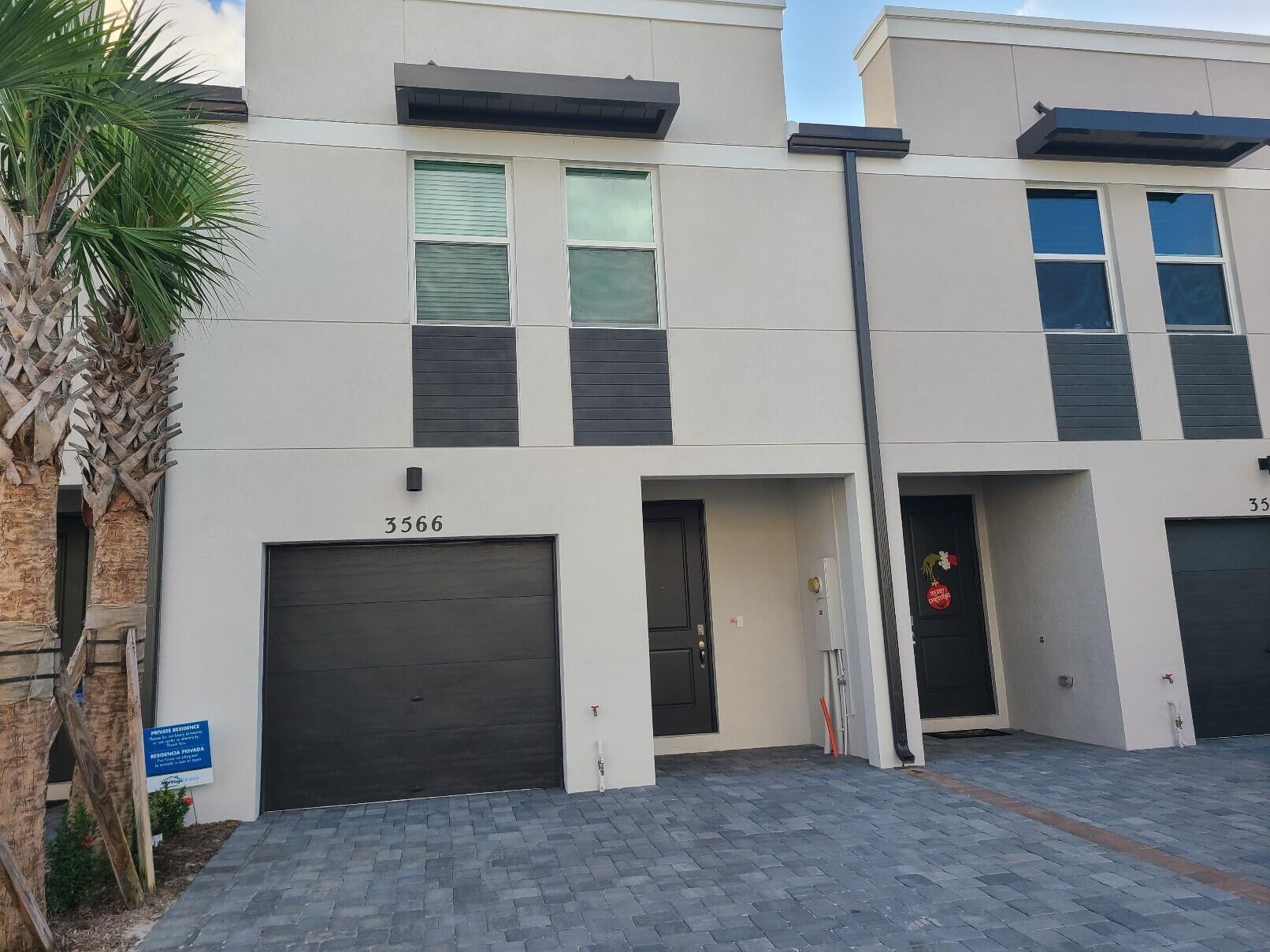 FONTANA TOWNHOMES - Residential