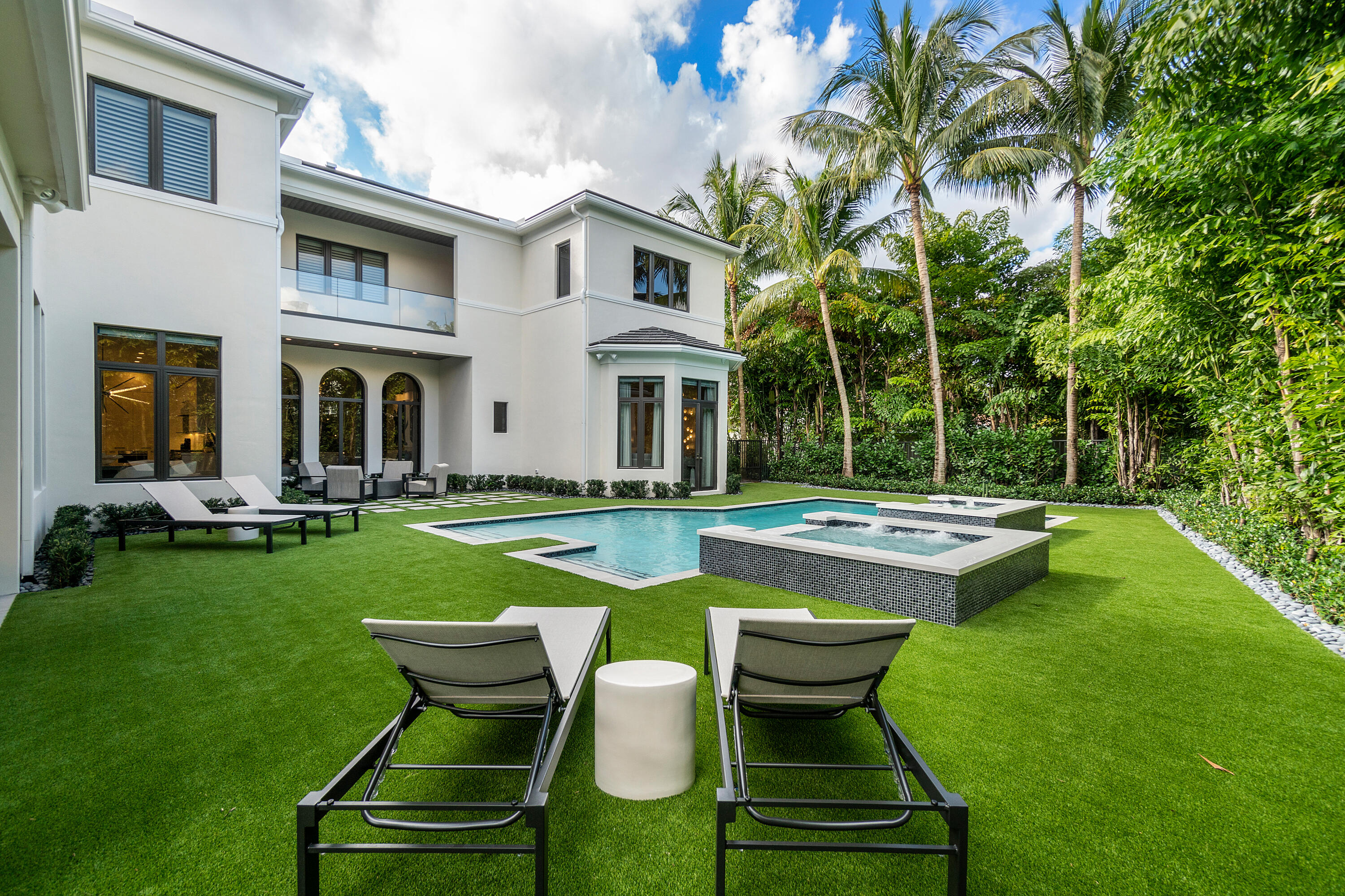 DEVON PLACE - Residential
