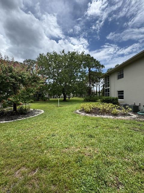 VISTA ST LUCIE BUILDINGS 9 THRU 20 - Residential