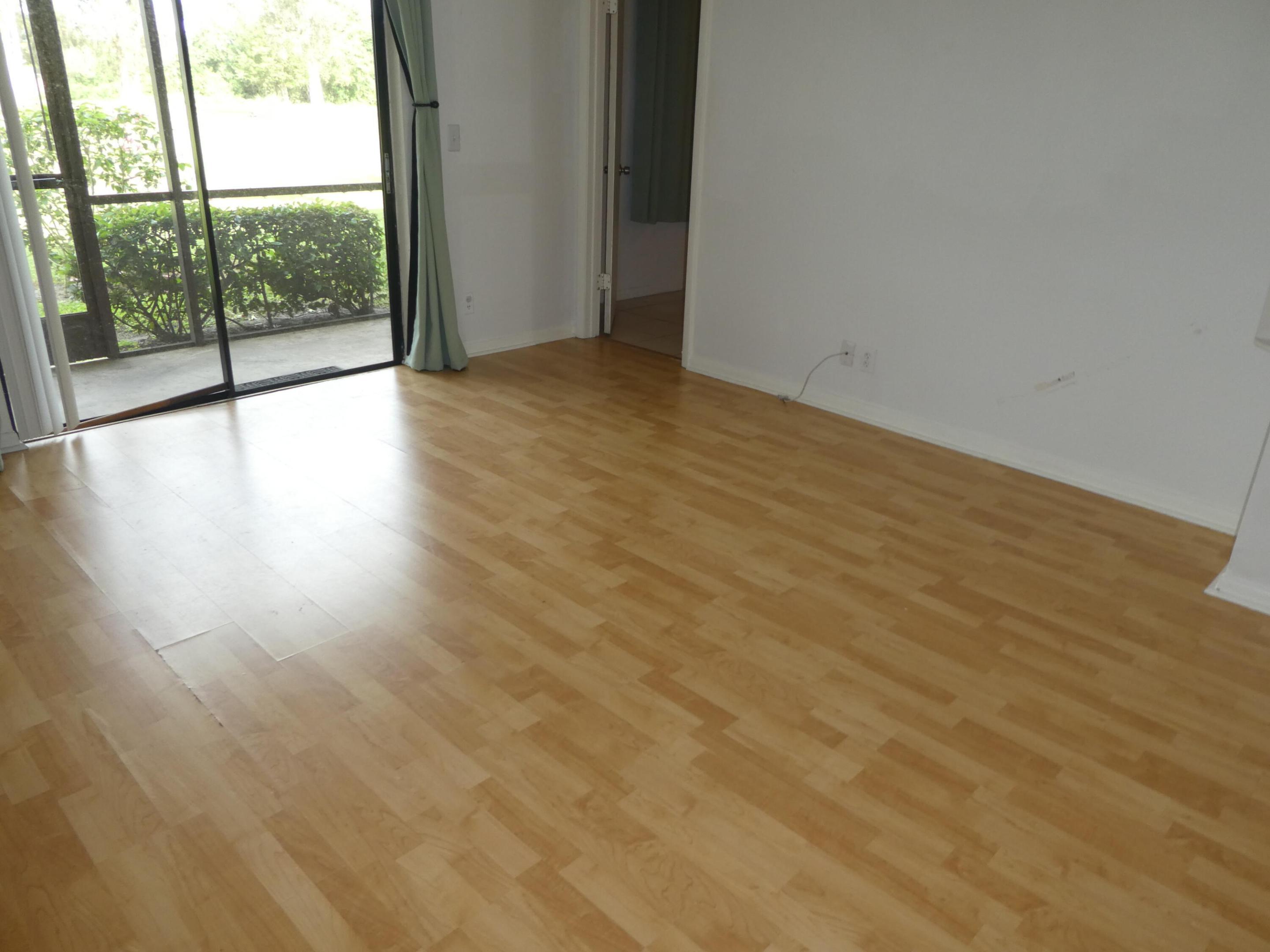 LUCERNE LAKES GOLF COLONY - Residential Lease