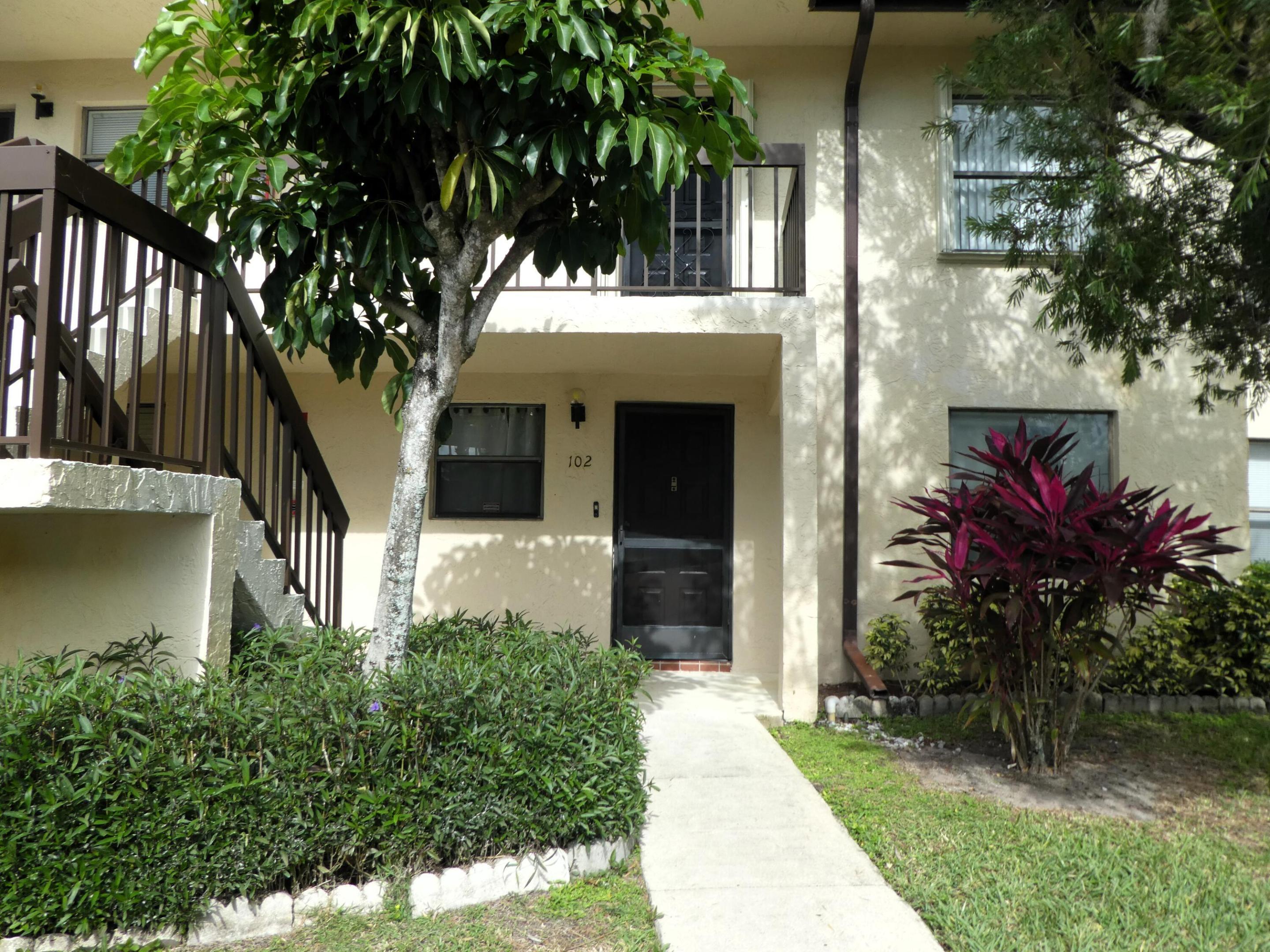 LUCERNE LAKES GOLF COLONY - Residential Lease
