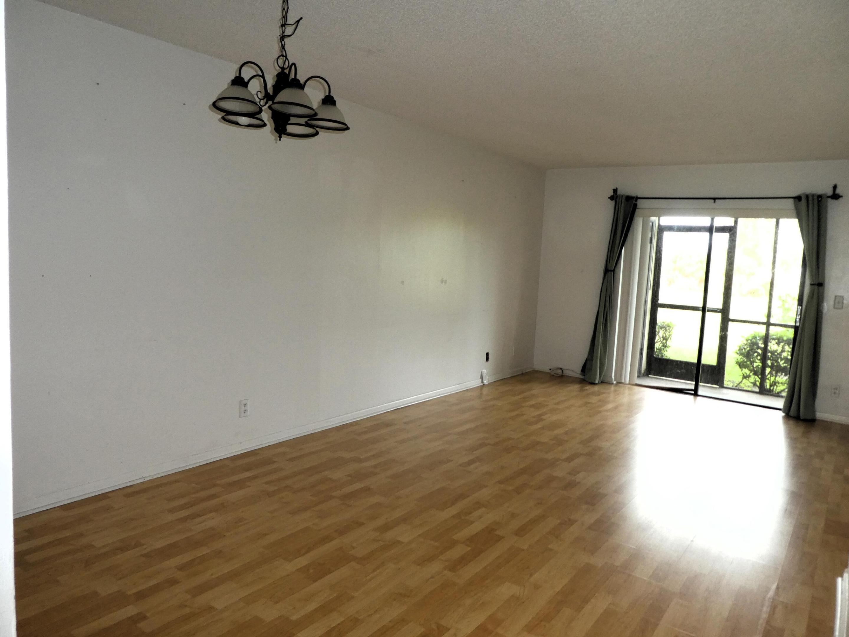 LUCERNE LAKES GOLF COLONY - Residential Lease