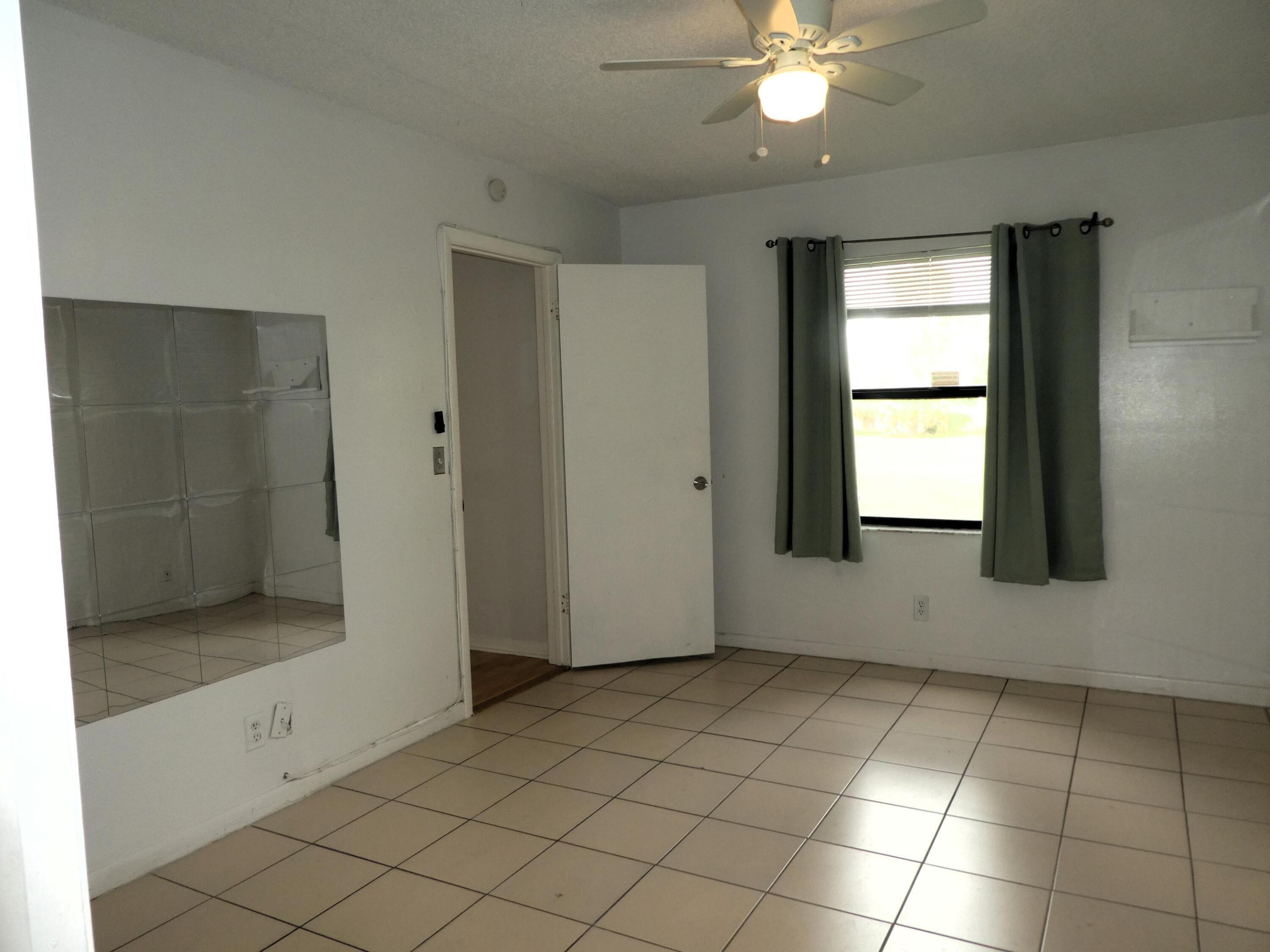 LUCERNE LAKES GOLF COLONY - Residential Lease