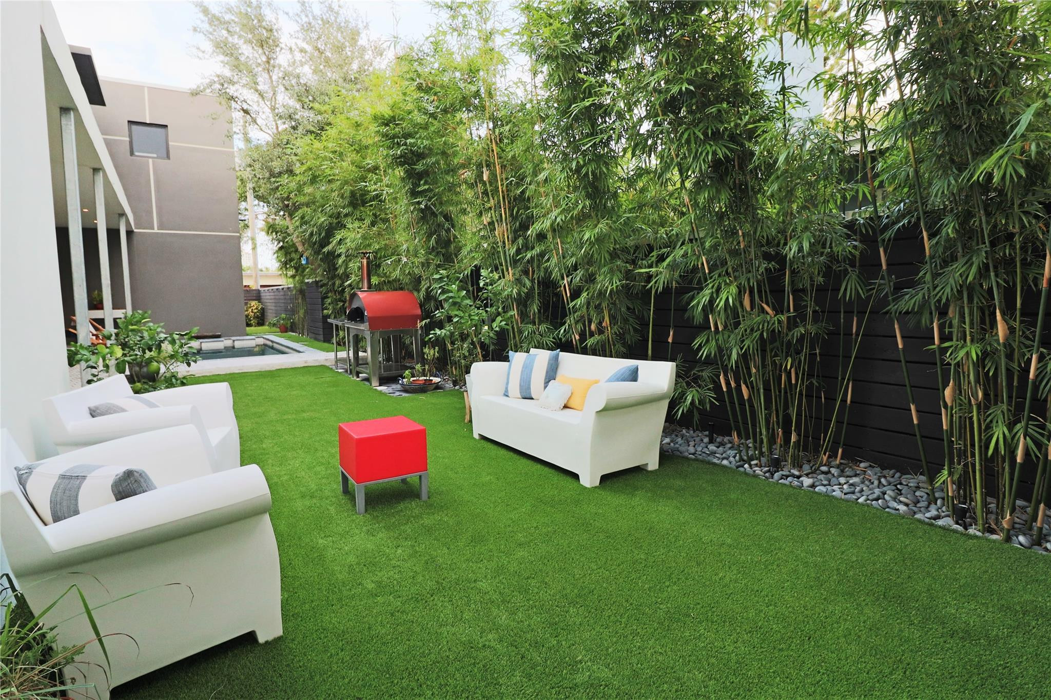 LAUDERDALE - Residential Lease