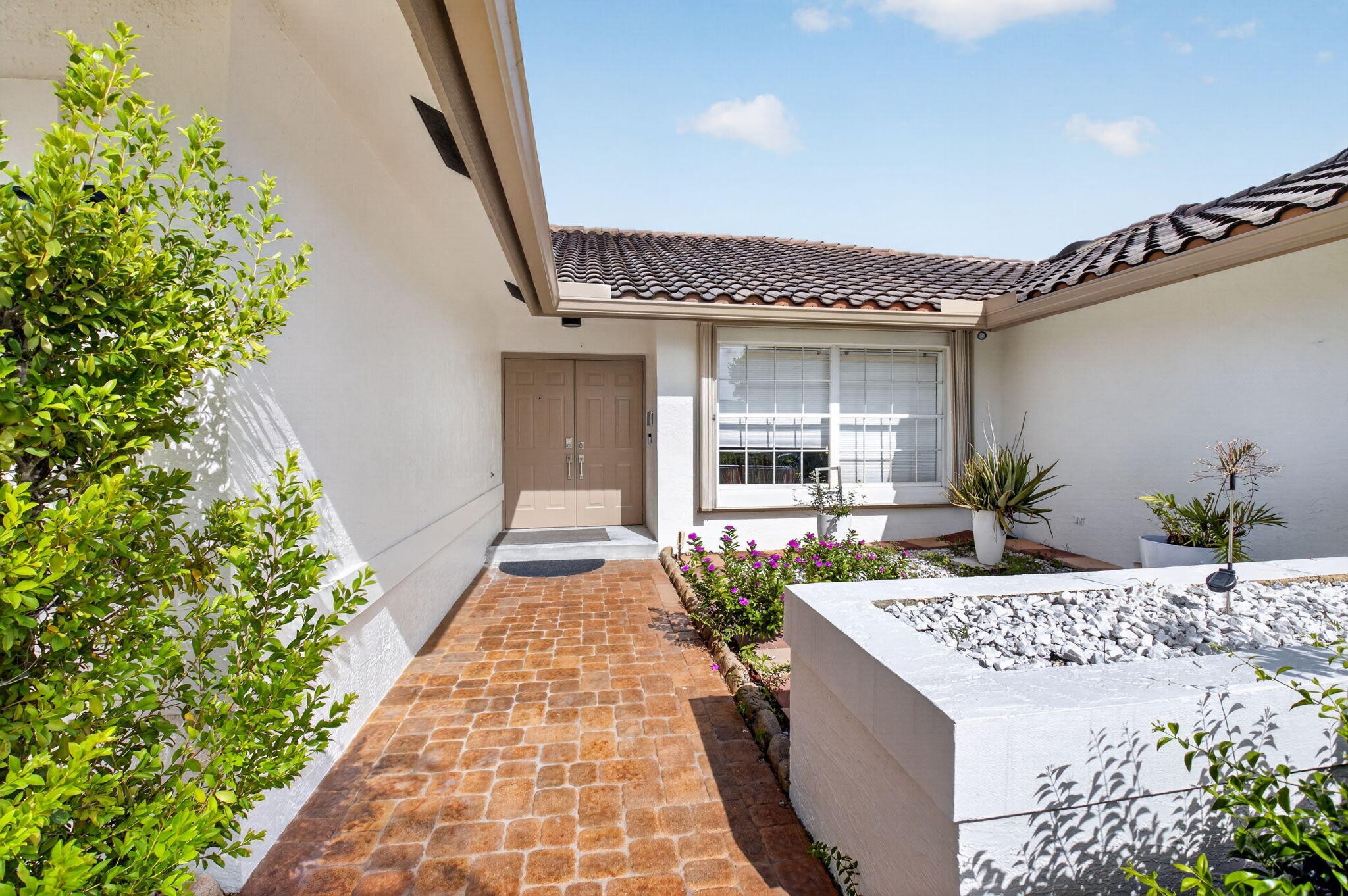 BOCA GREENS 6 - Residential