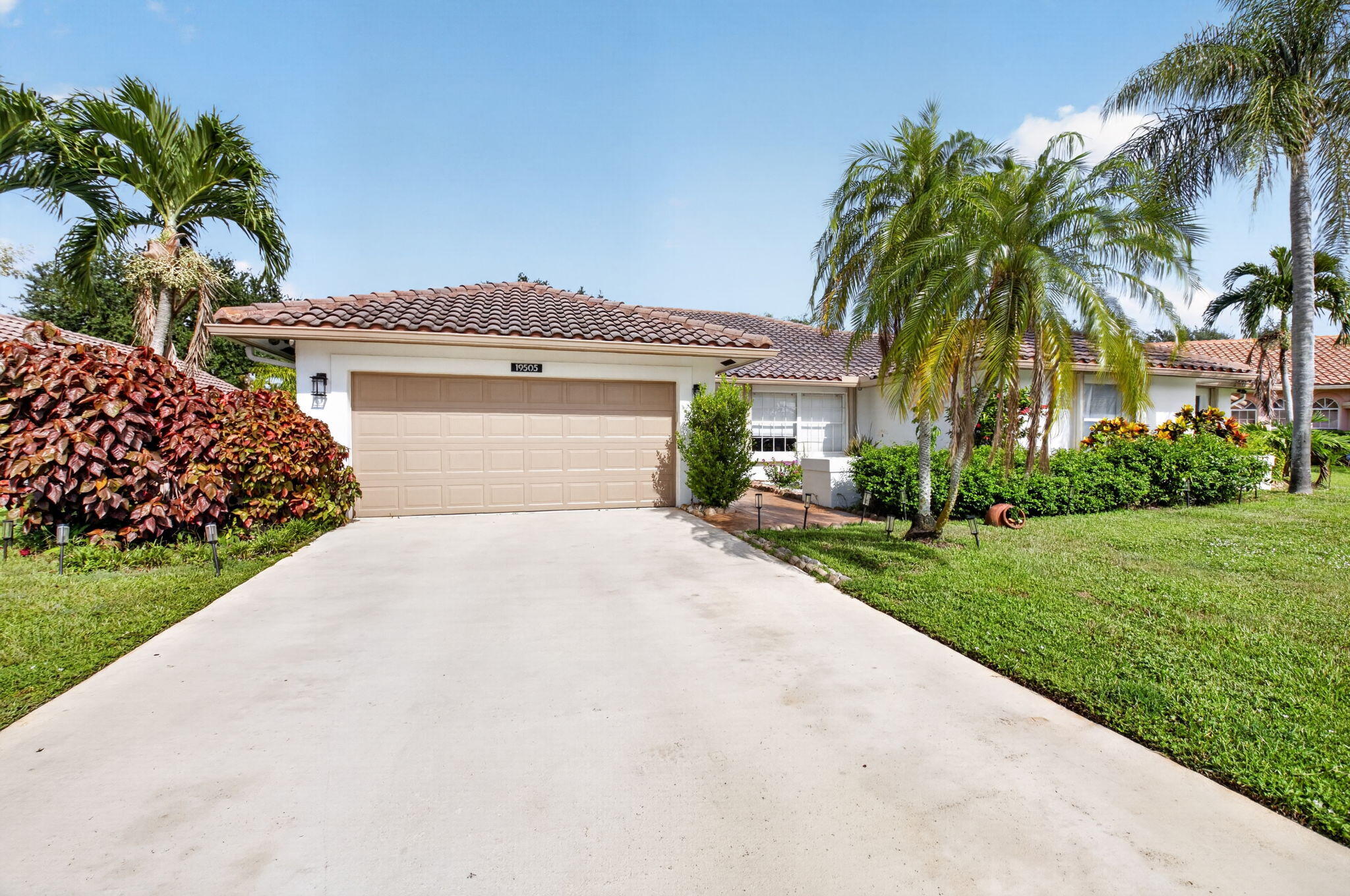 BOCA GREENS 6 - Residential