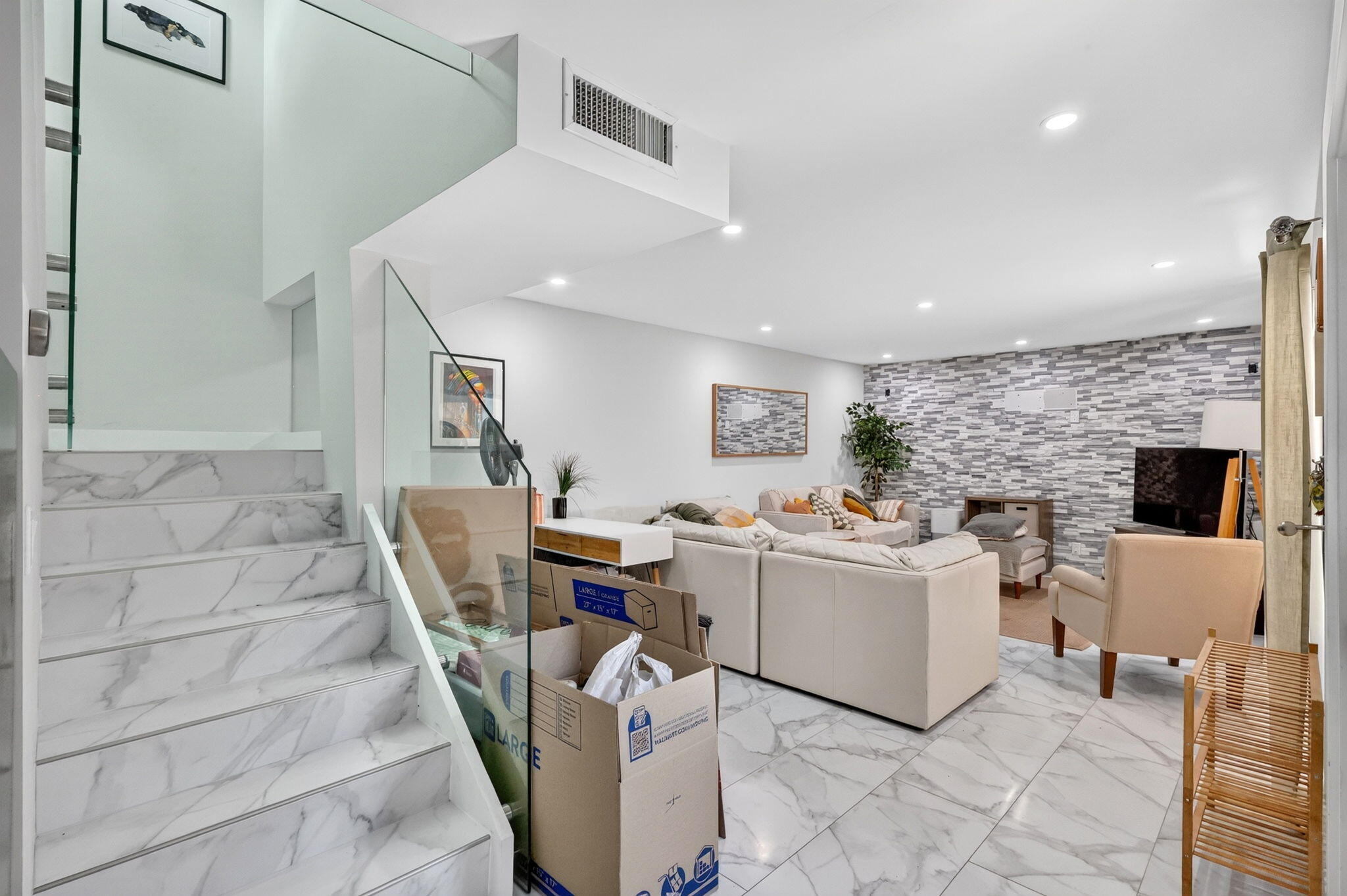 SPANISH WELLS CONDO II - Residential