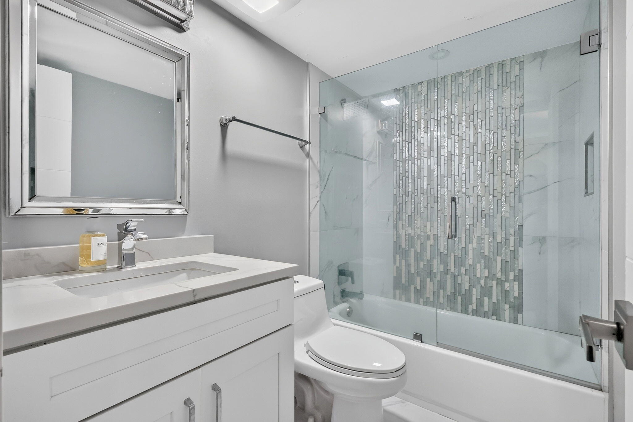 SPANISH WELLS CONDO II - Residential