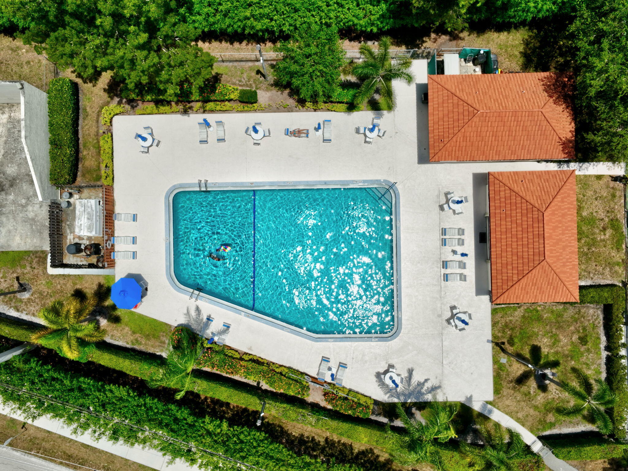 SPANISH WELLS CONDO II - Residential
