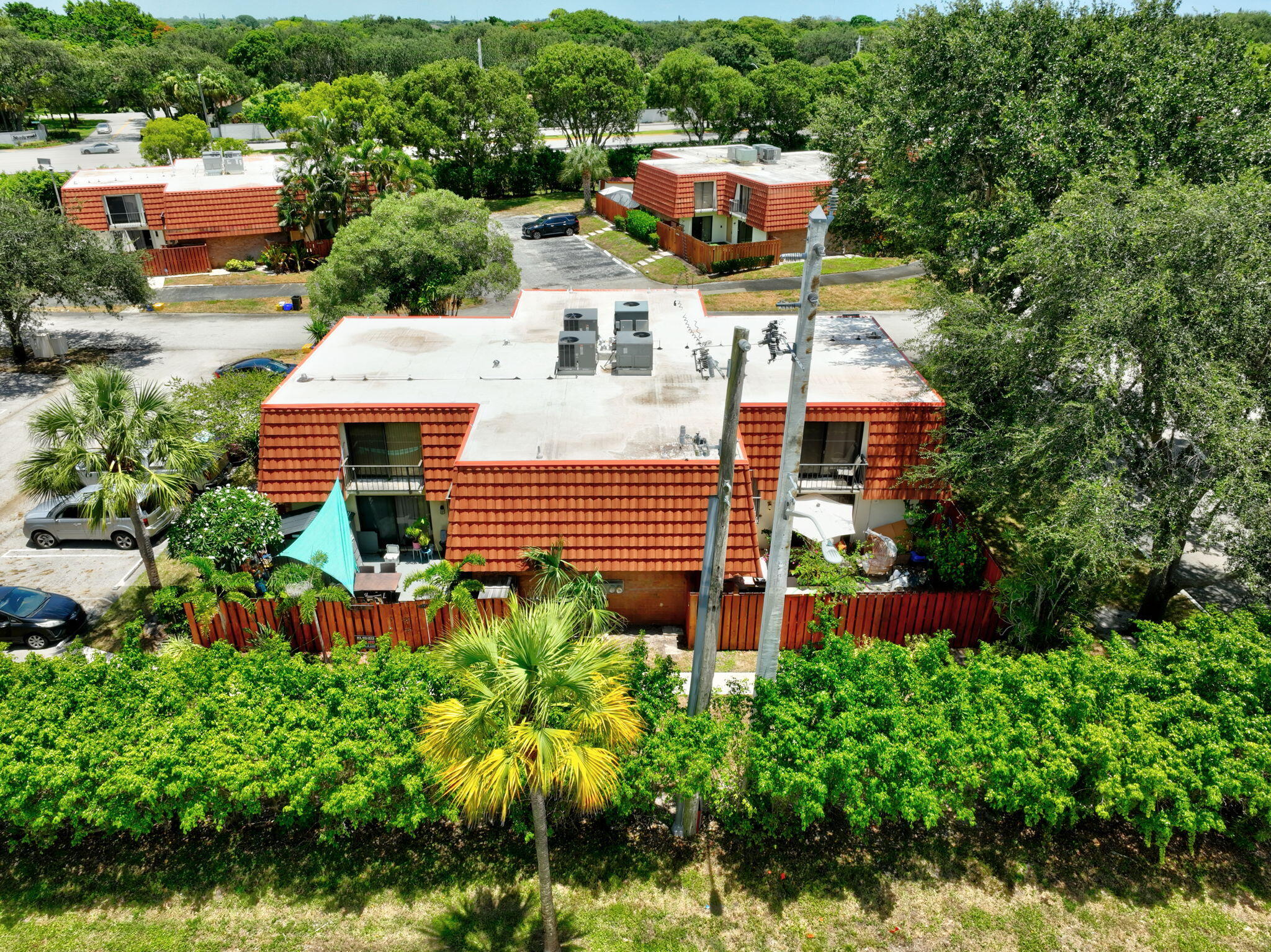 SPANISH WELLS CONDO II - Residential