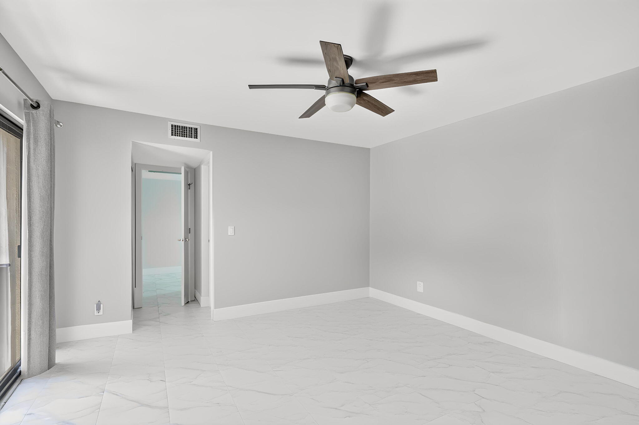 SPANISH WELLS CONDO II - Residential