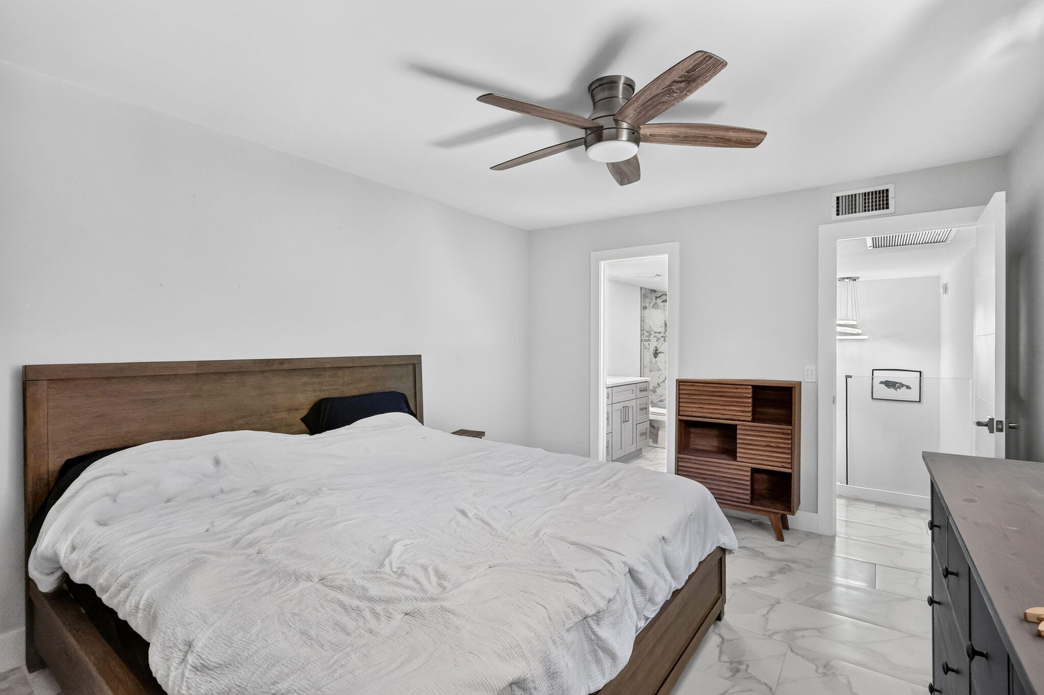 SPANISH WELLS CONDO II - Residential