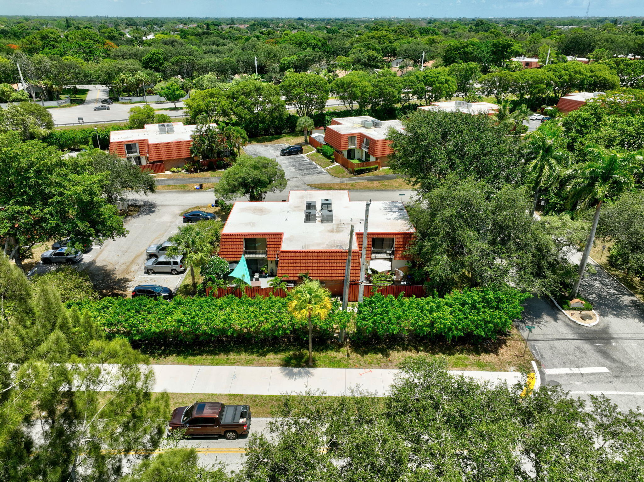 SPANISH WELLS CONDO II - Residential