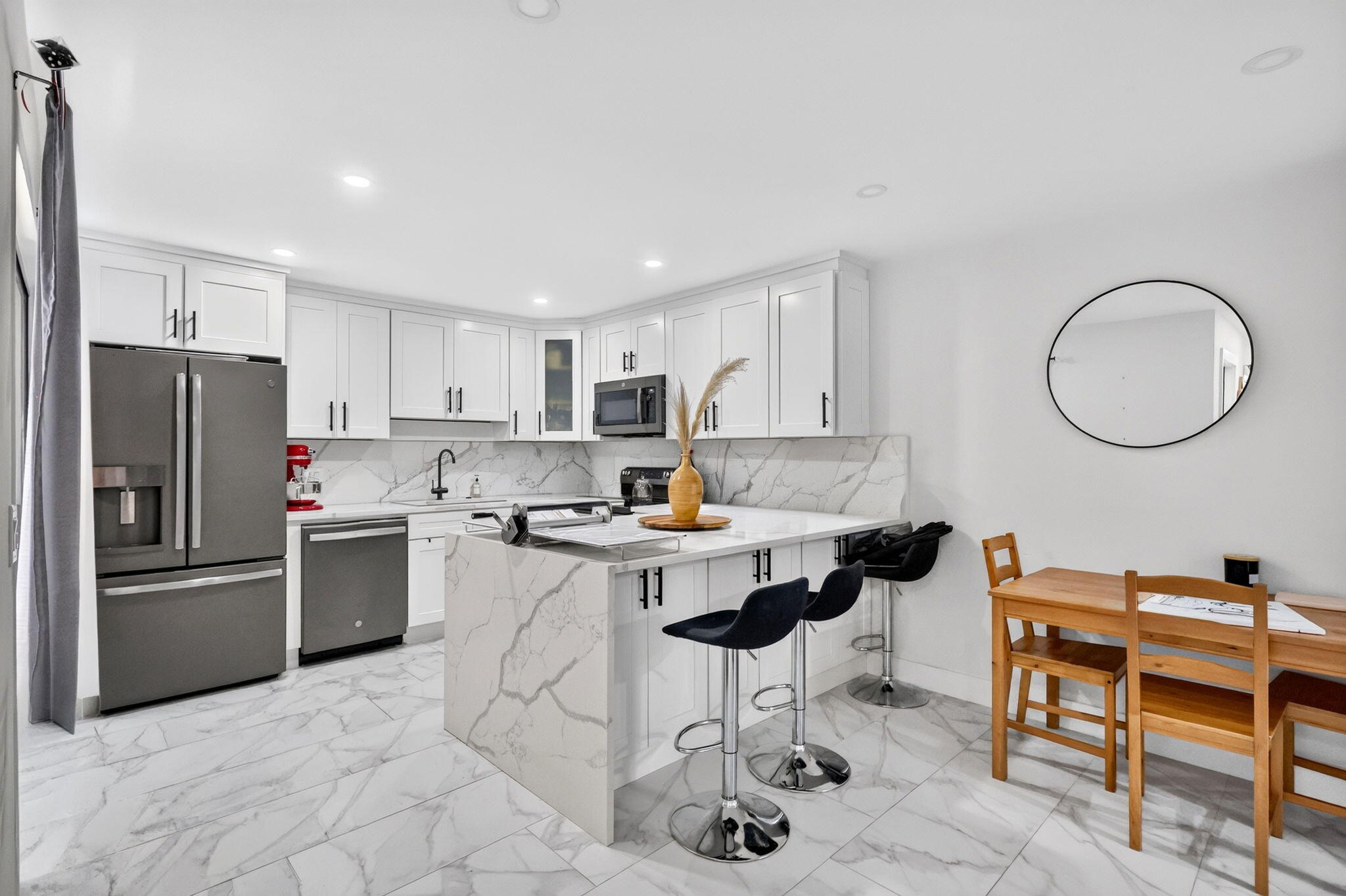 SPANISH WELLS CONDO II - Residential