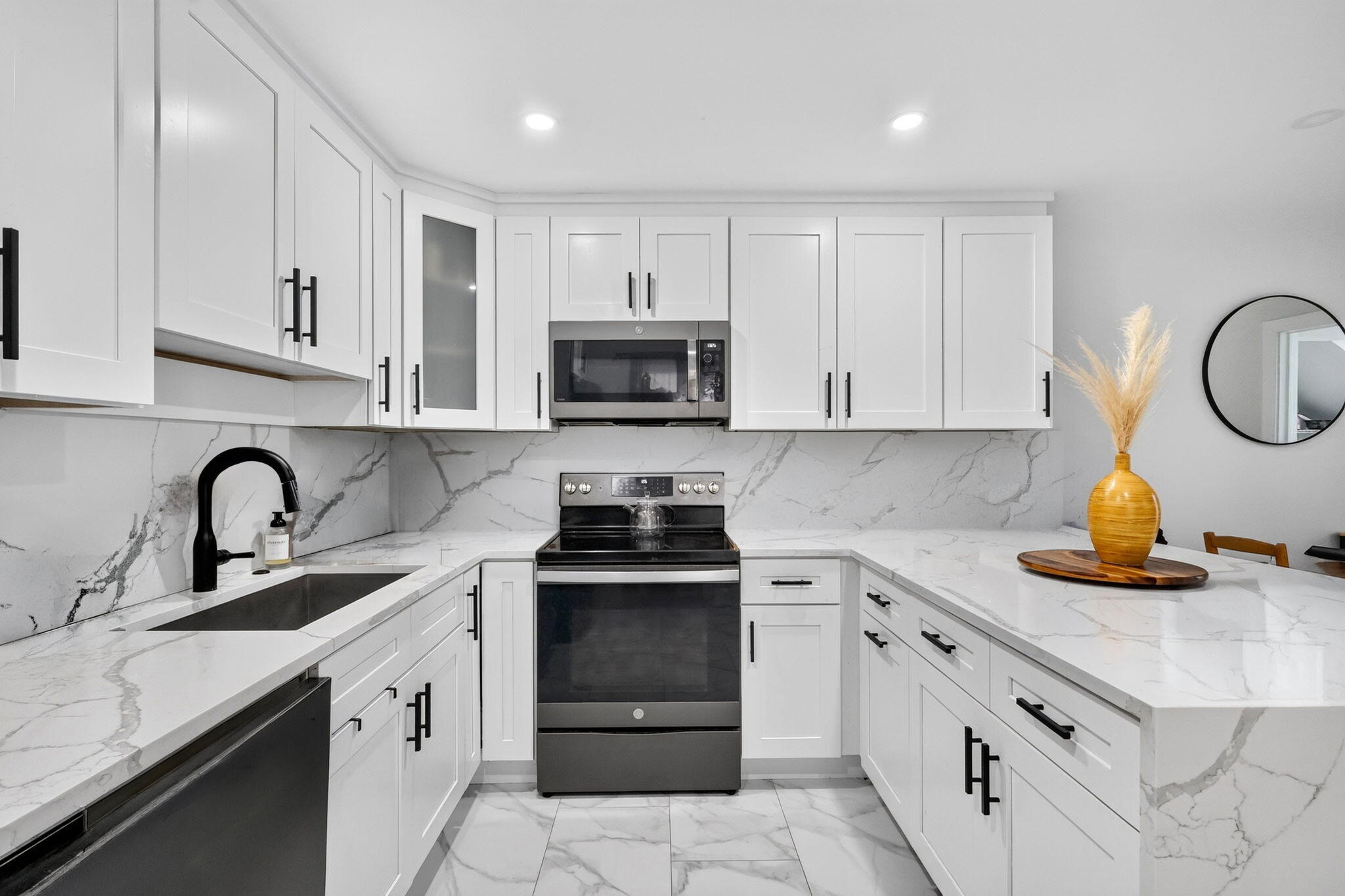 SPANISH WELLS CONDO II - Residential