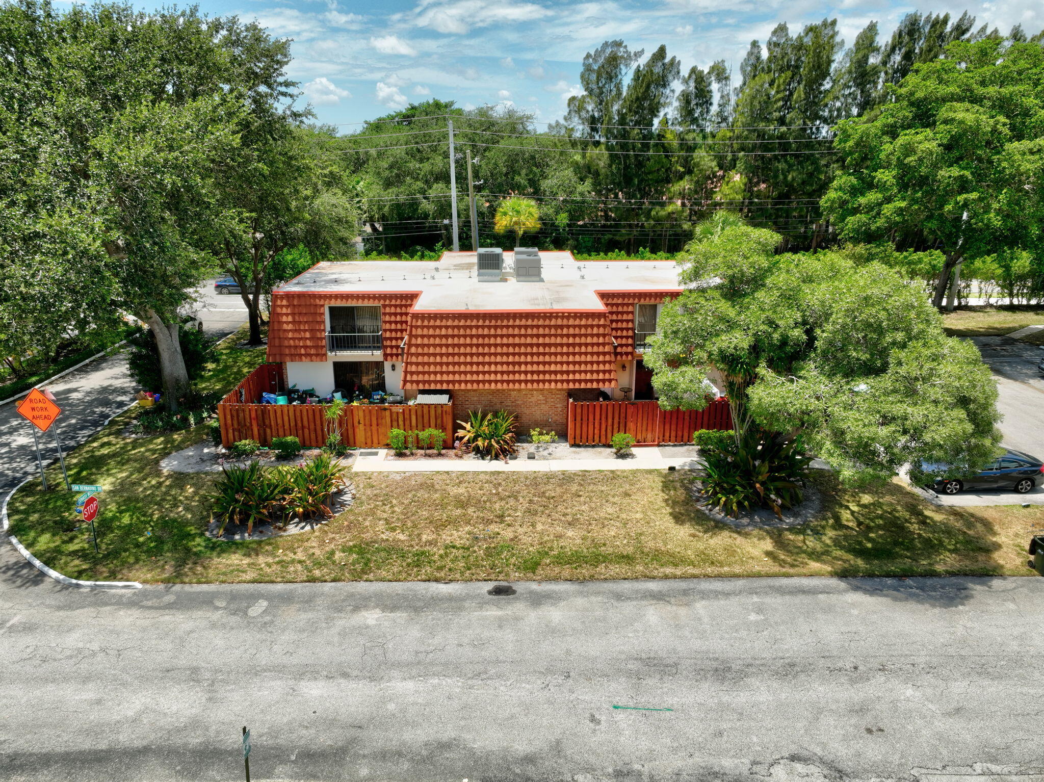 SPANISH WELLS CONDO II - Residential