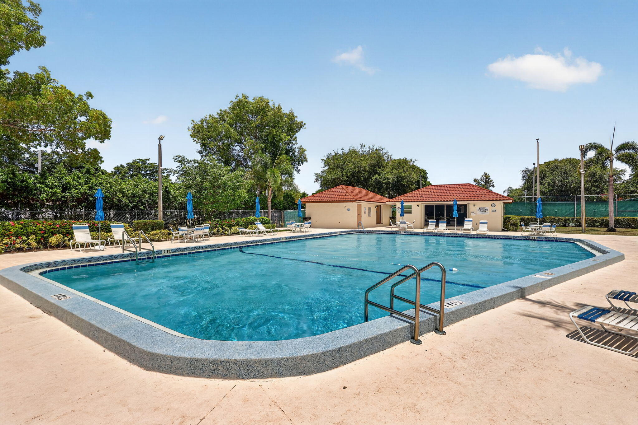SPANISH WELLS CONDO II - Residential