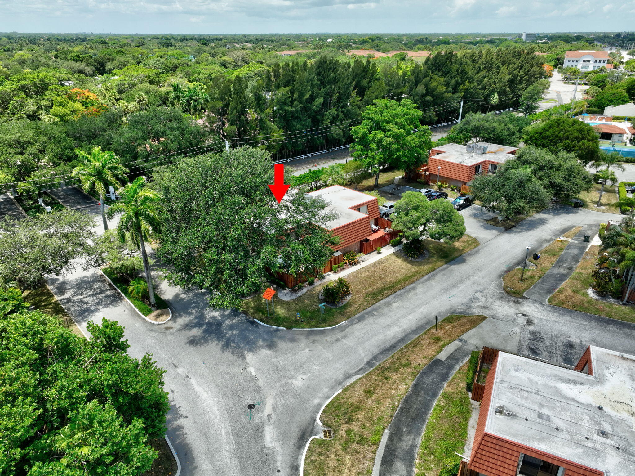 SPANISH WELLS CONDO II - Residential