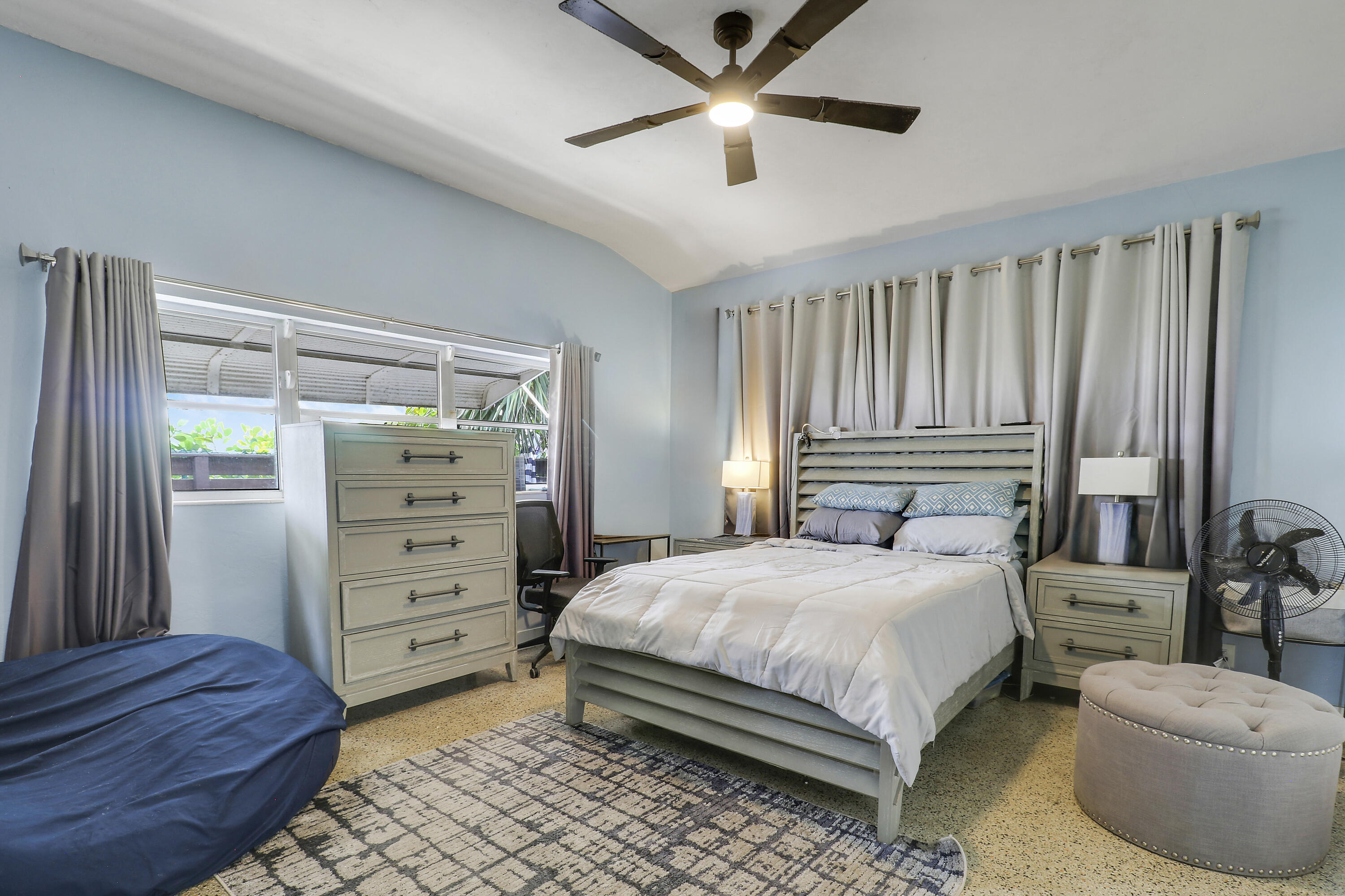 PALM BEACH SHORE ACRES - Residential