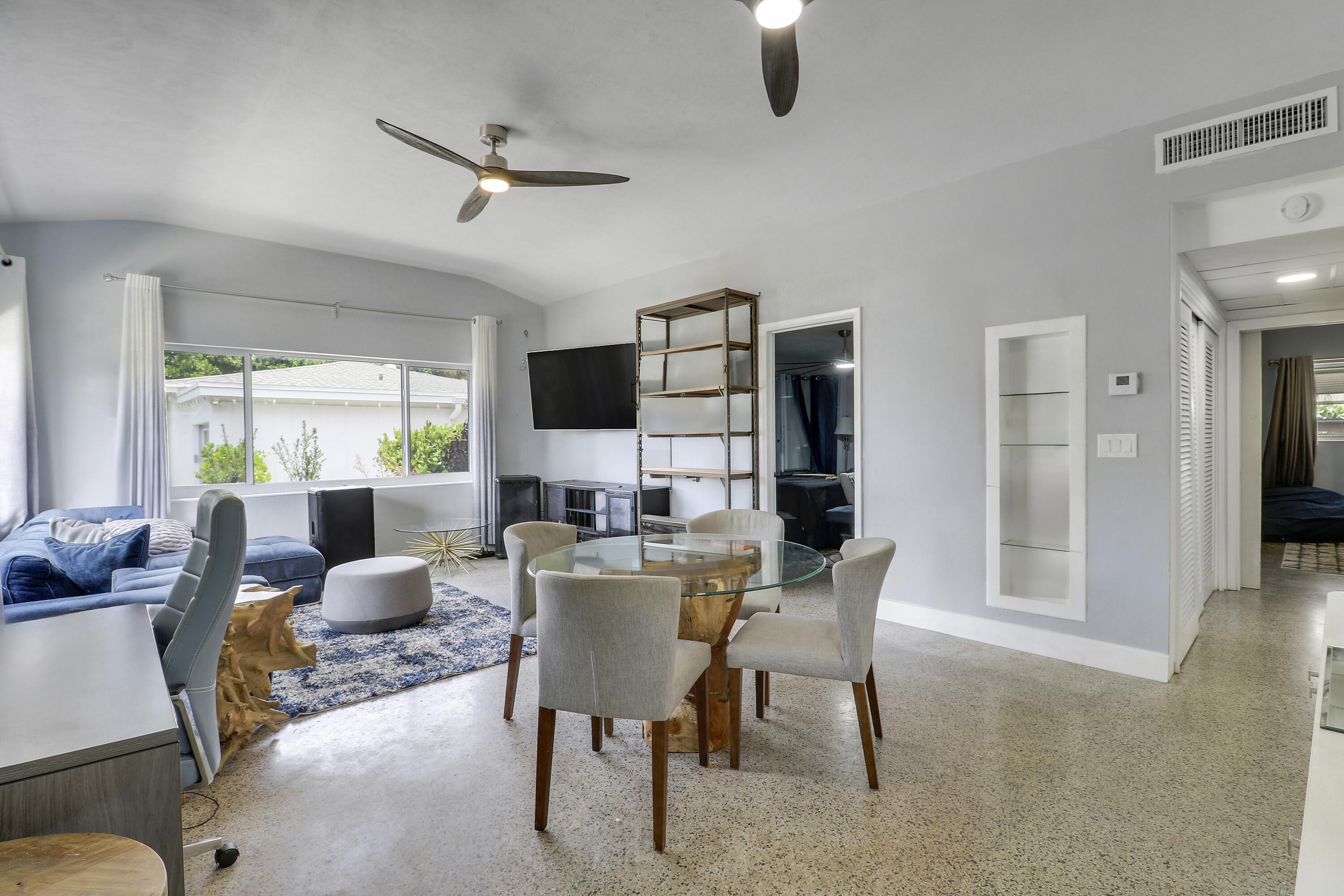PALM BEACH SHORE ACRES - Residential