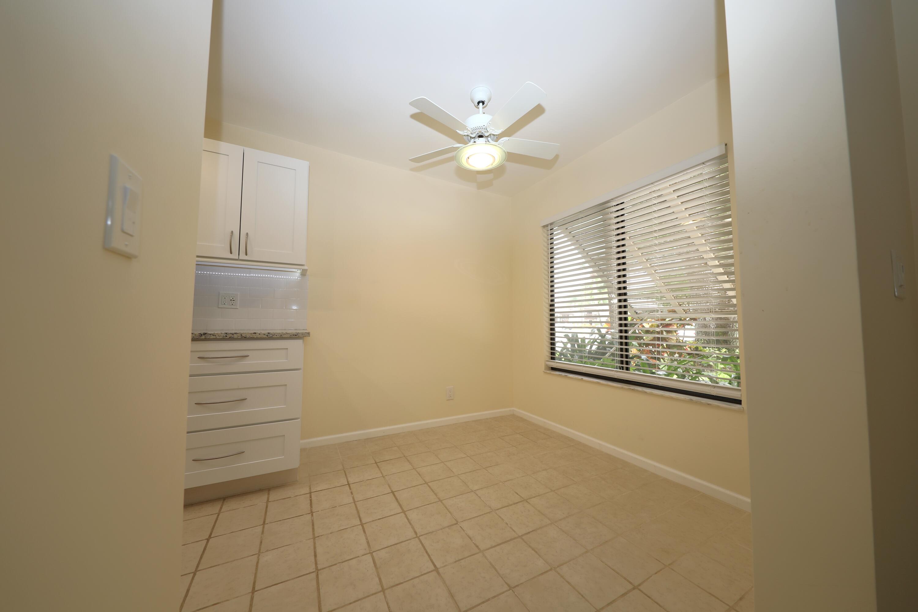 LAKESIDE CONDO 2 OF BANYAN SPRINGS - Residential